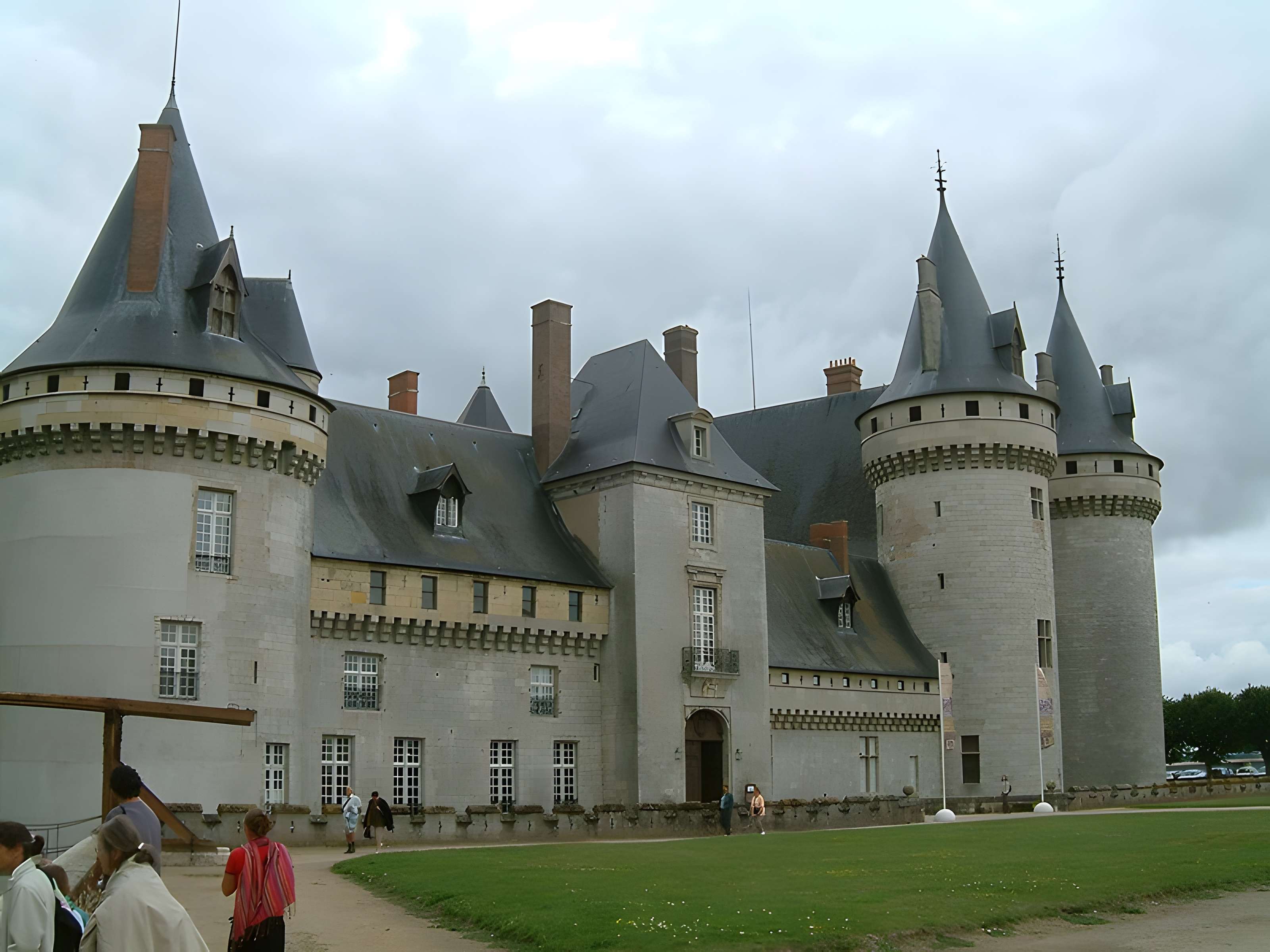 Château de Sully-sur-Loire