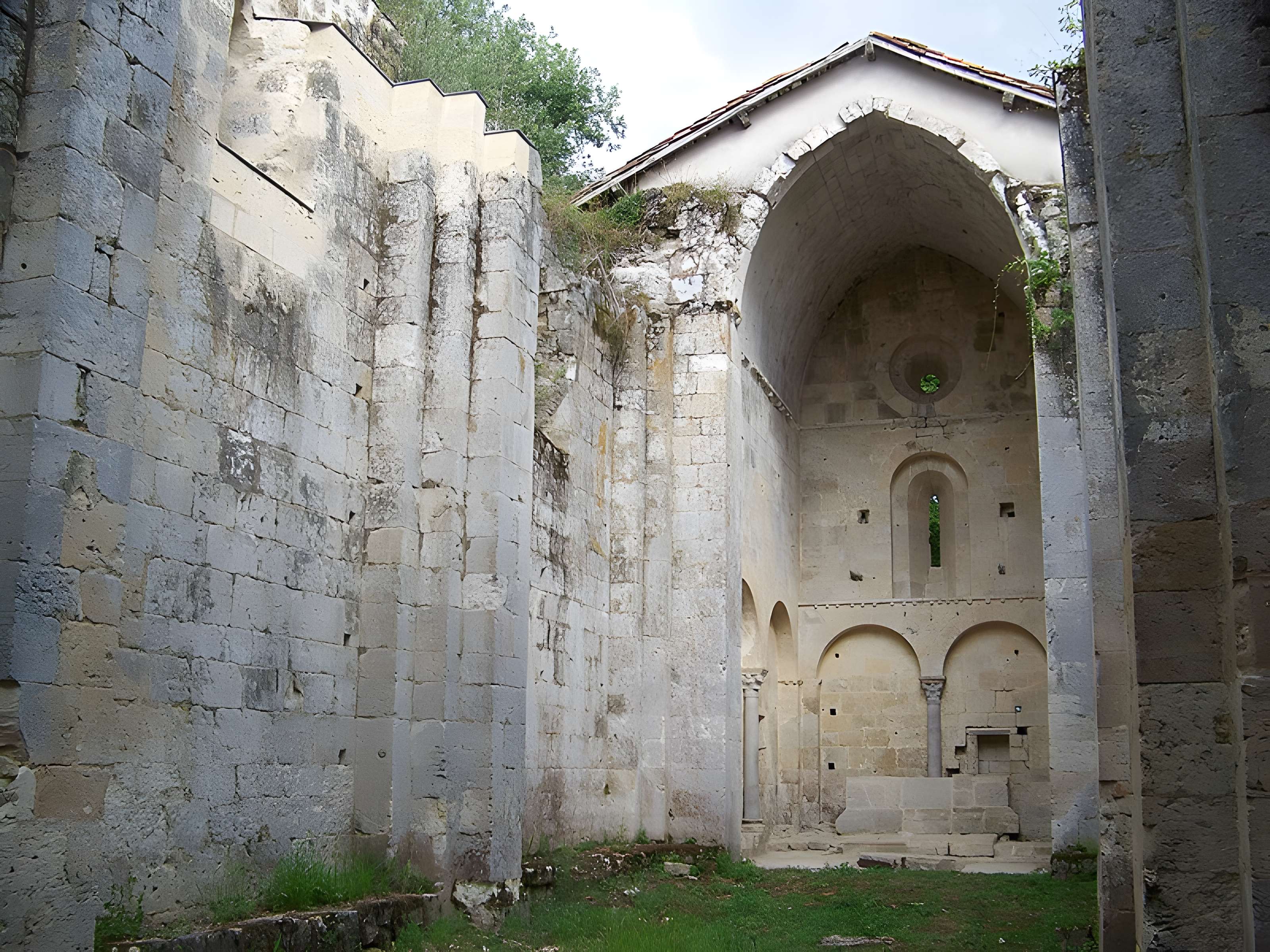 Église Saint-Pierre de Genens de Montréal