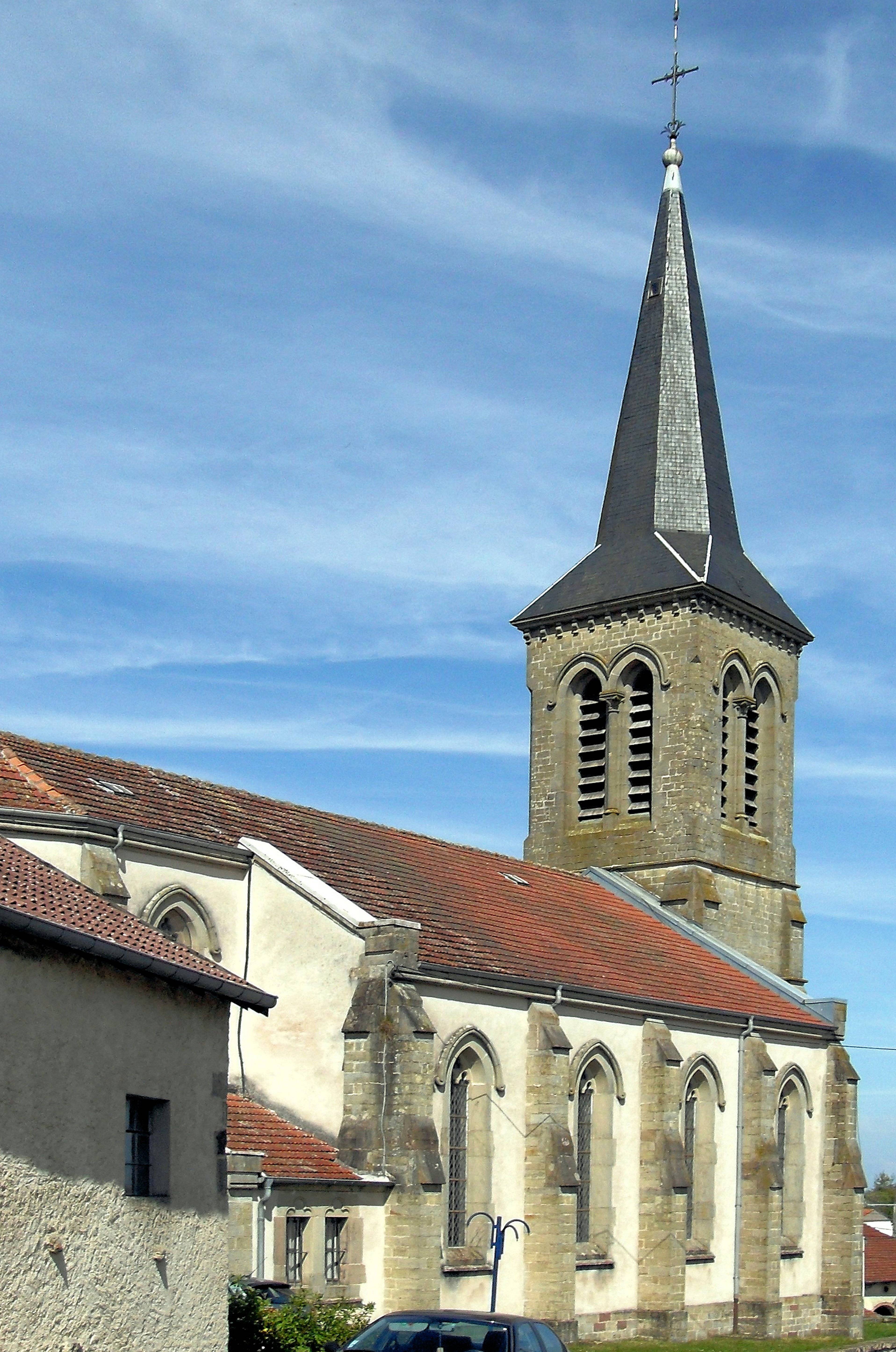 Photo de モン・レ・ラマルチェの聖堂