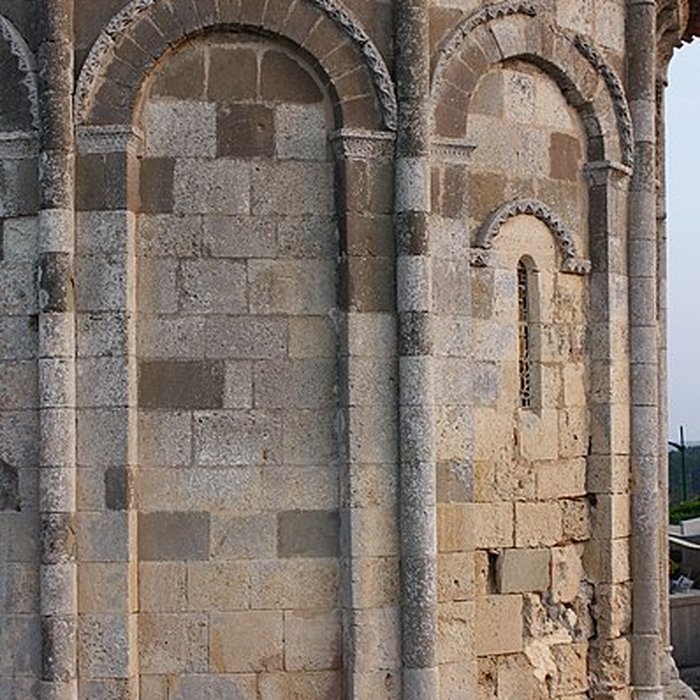 Photo de Église Saint-Pierre de Gours