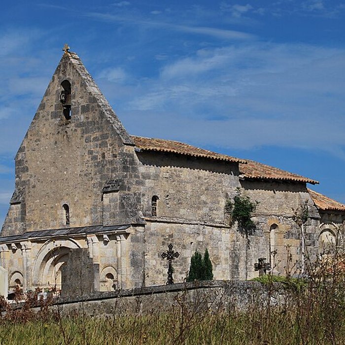 Photo de Église Saint-Pierre de Gours