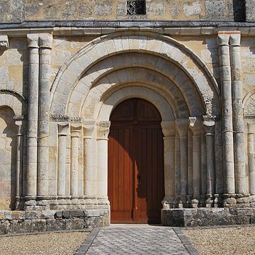 Église Saint-Pierre de Gours
