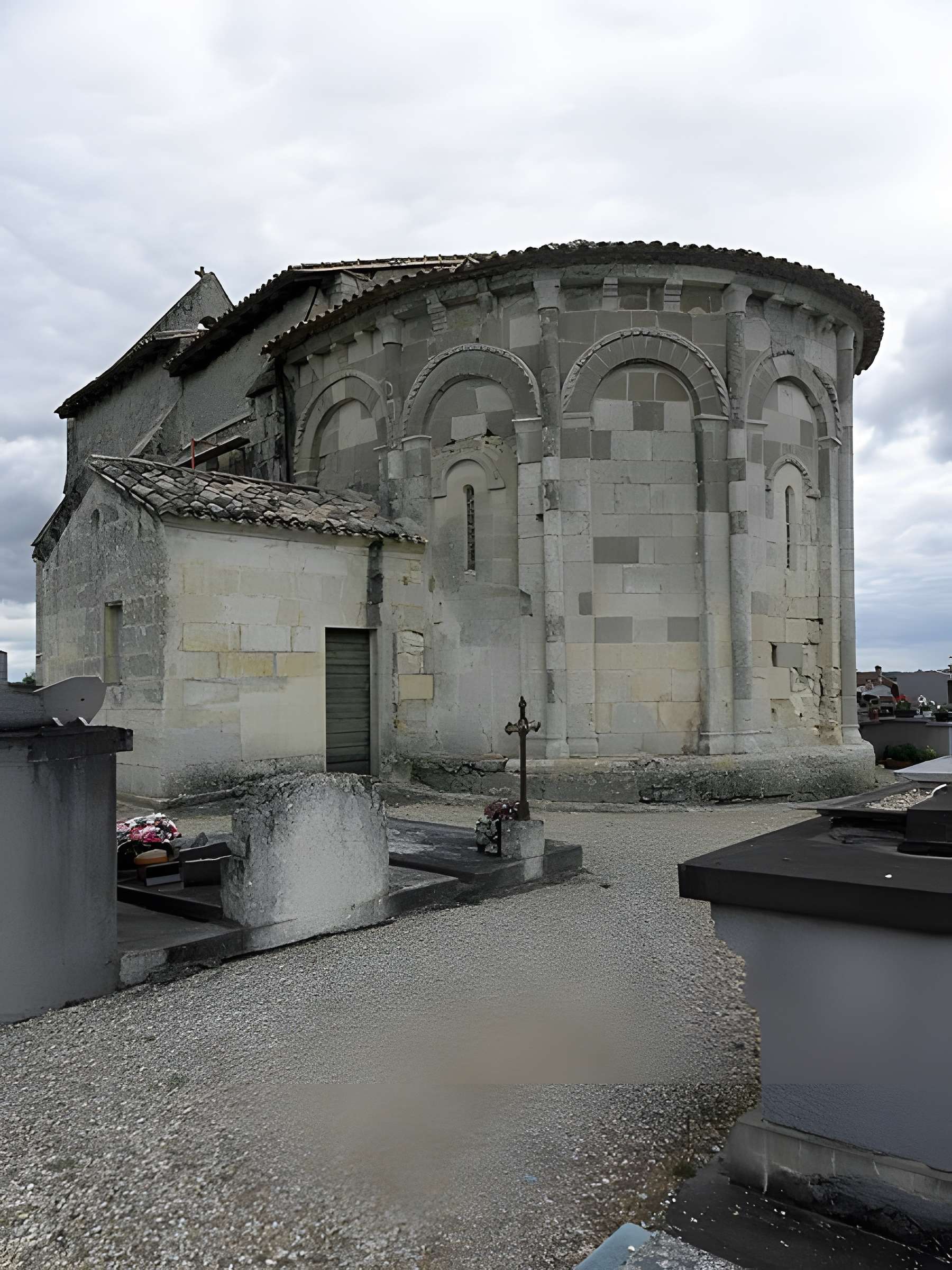 Église Saint-Pierre de Gours