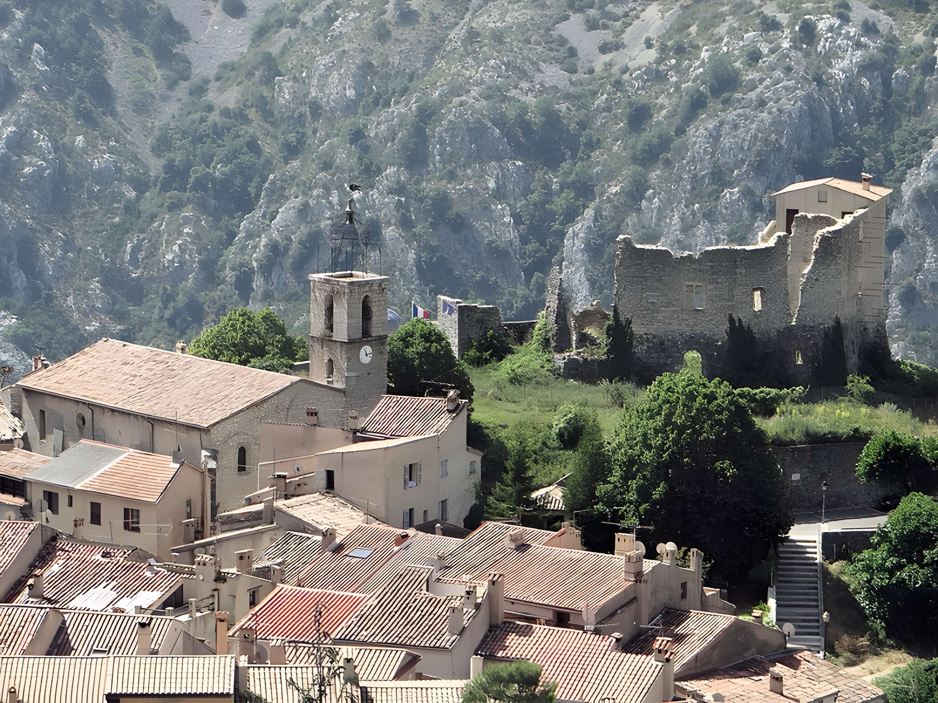 Église Saint-Pierre de Gréolières