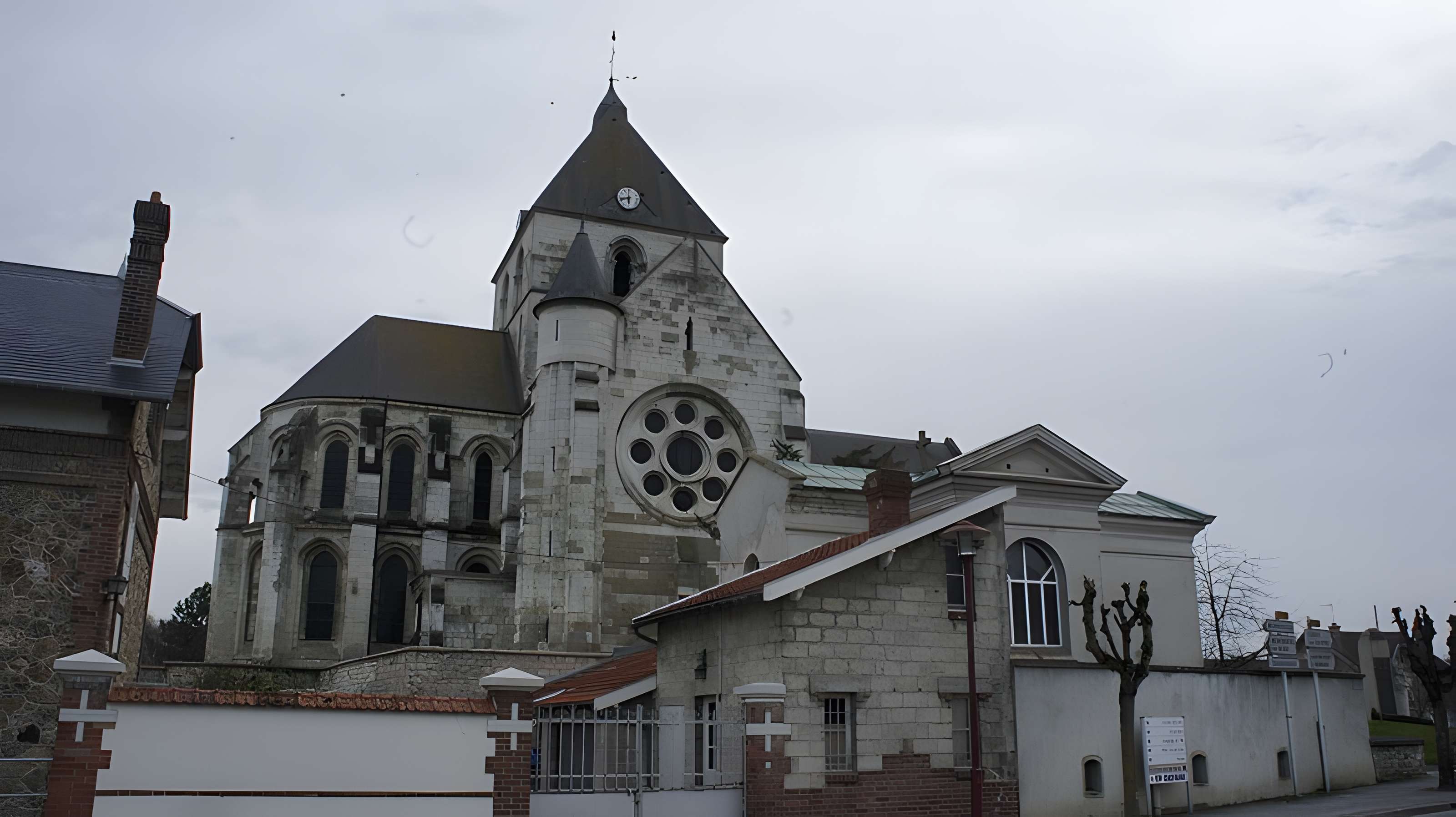 Église Saint-Pierre de Guignicourt