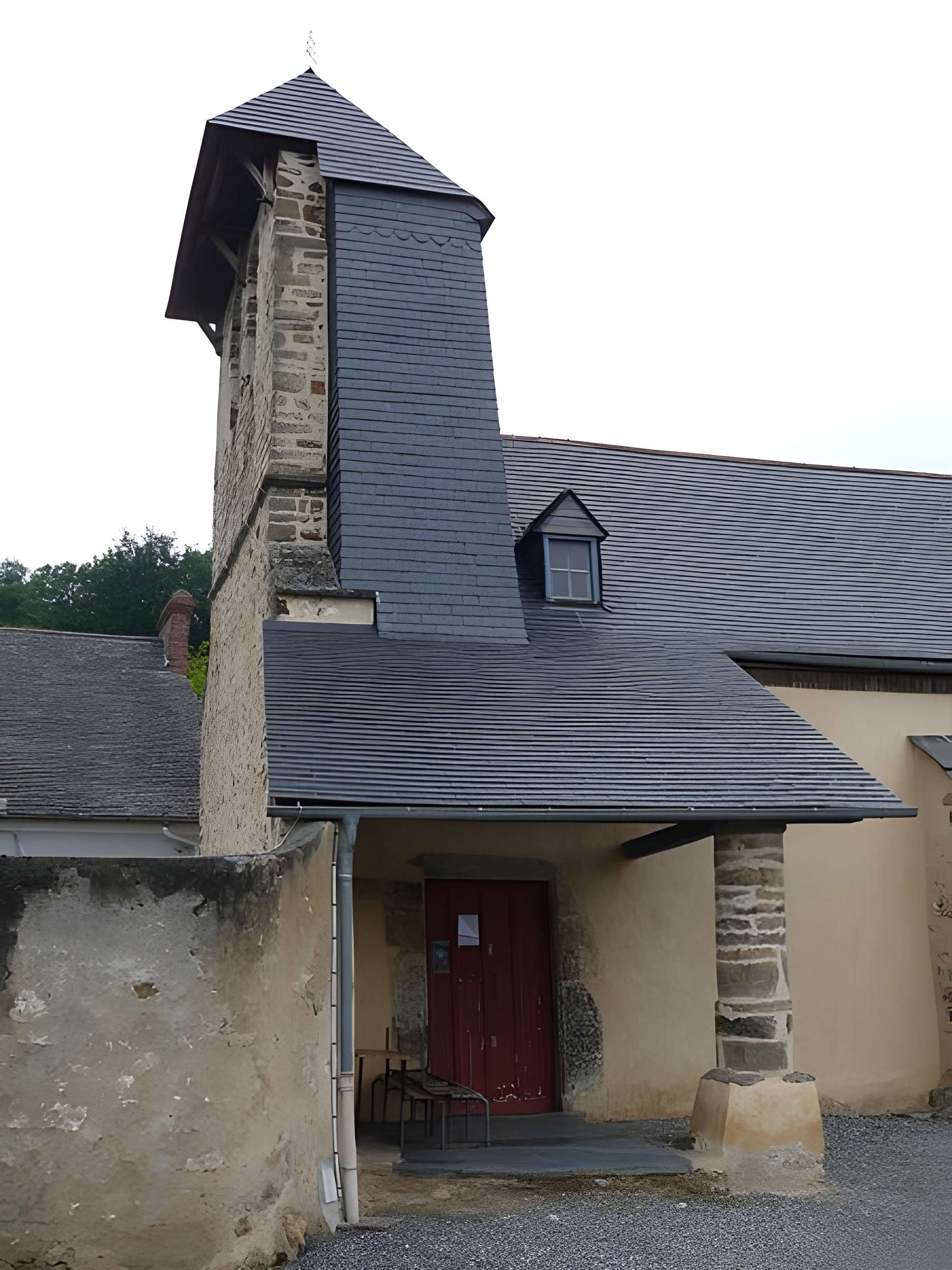 Église Saint-Pierre de Julos