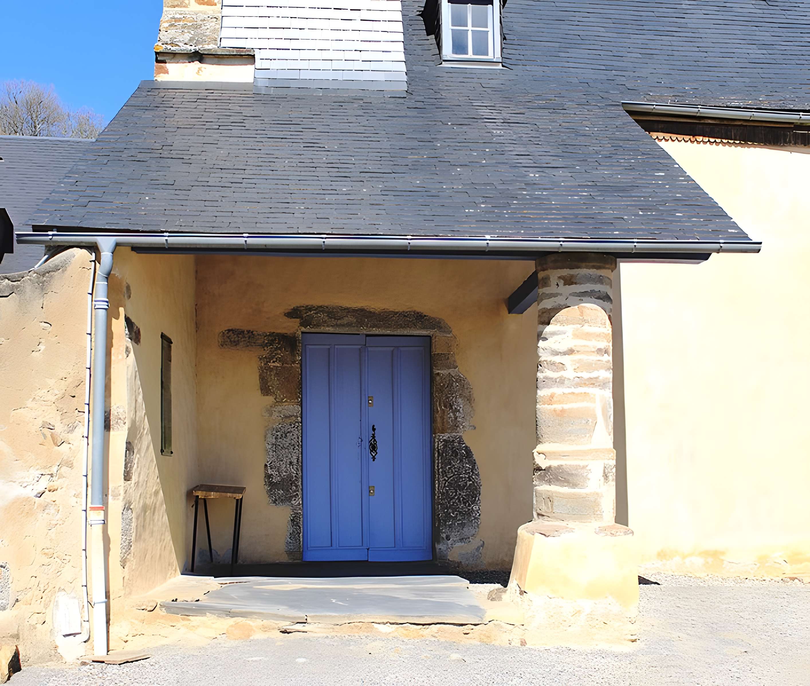 Église Saint-Pierre de Julos