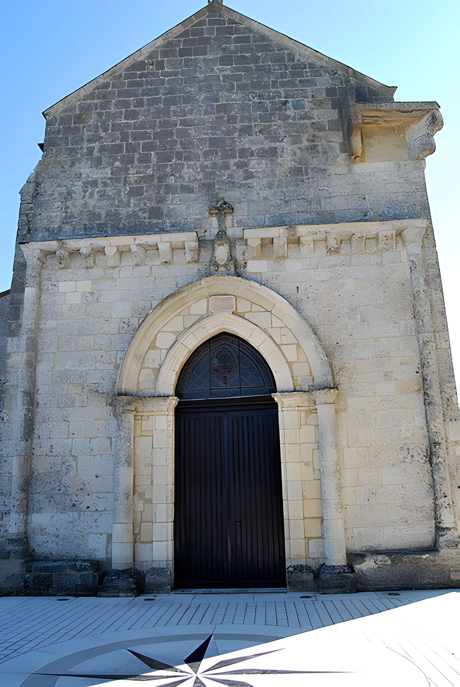 Église Saint-Pierre de La Lande-de-Fronsac