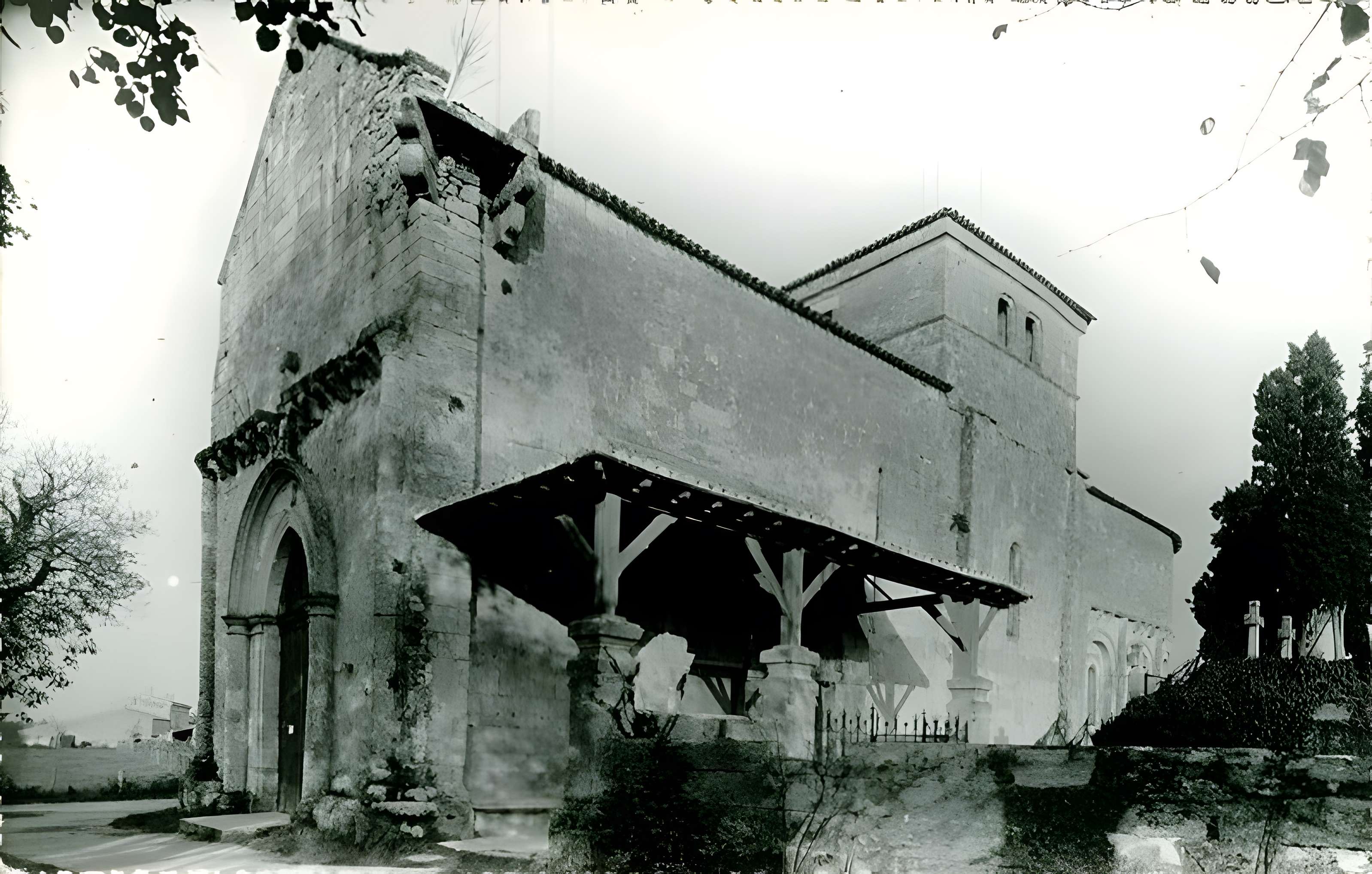 Église Saint-Pierre de La Lande-de-Fronsac