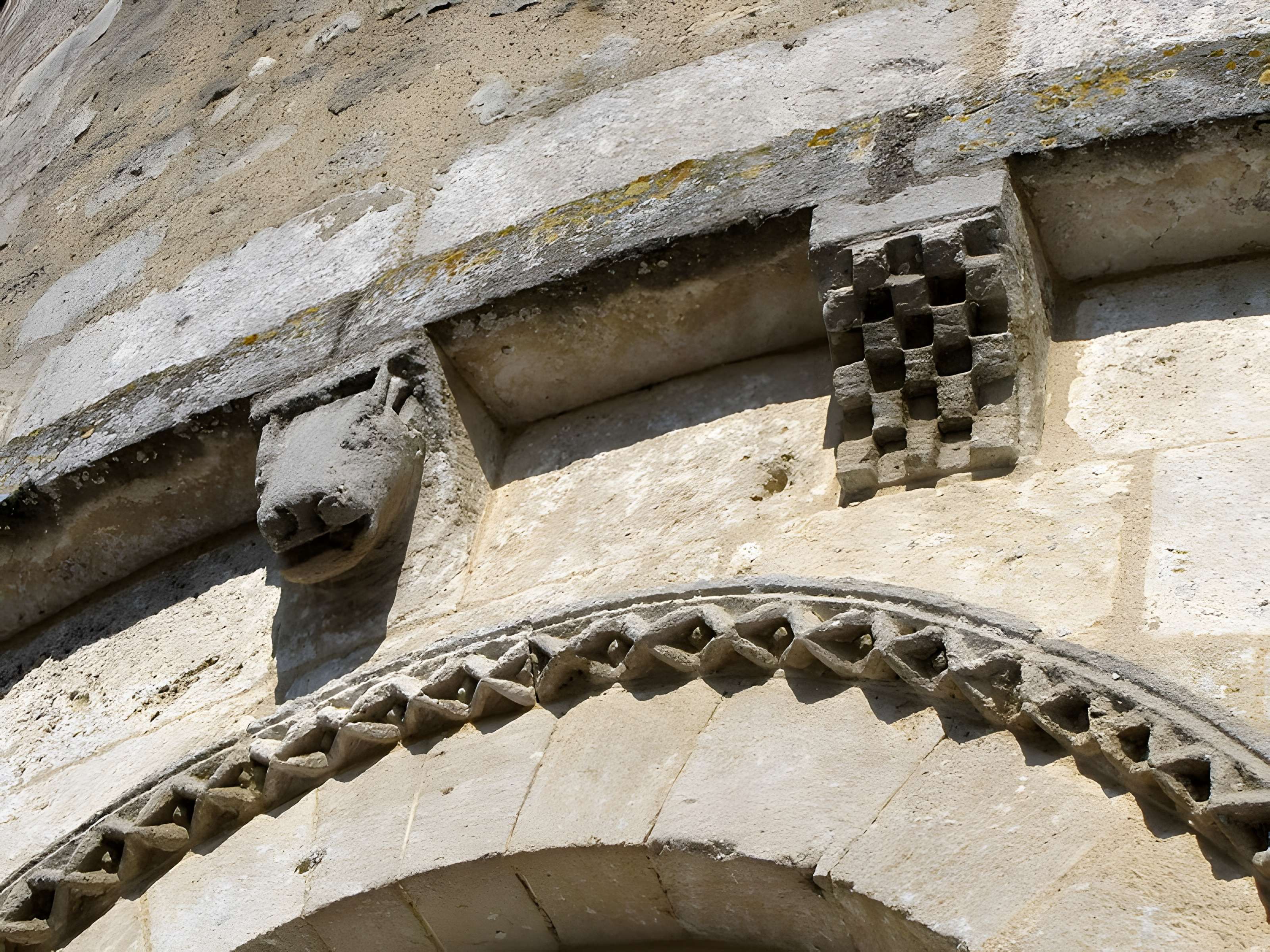 Église Saint-Pierre de La Lande-de-Fronsac