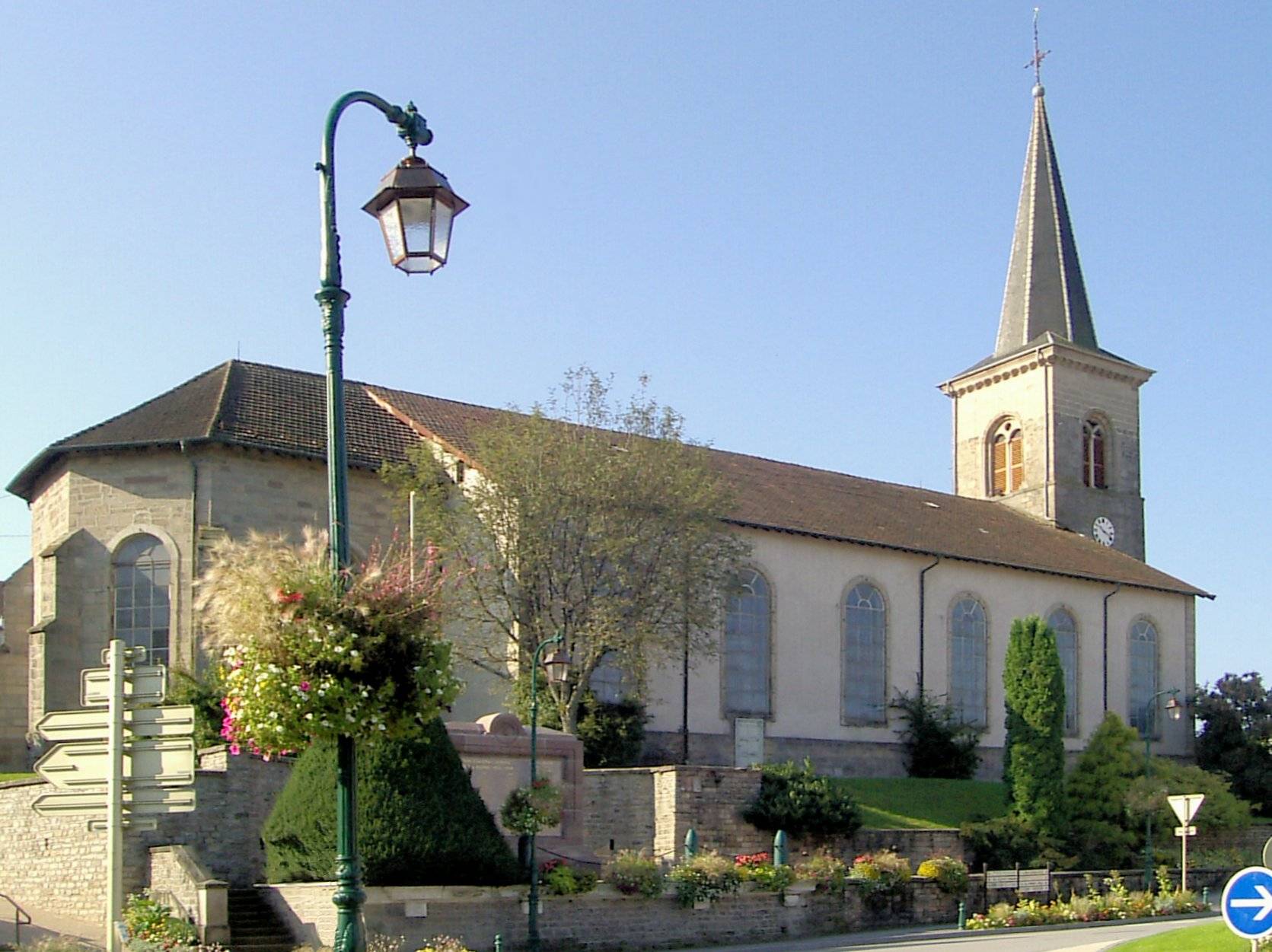 Photo de Chiesa di San Walburgo di Xertigny