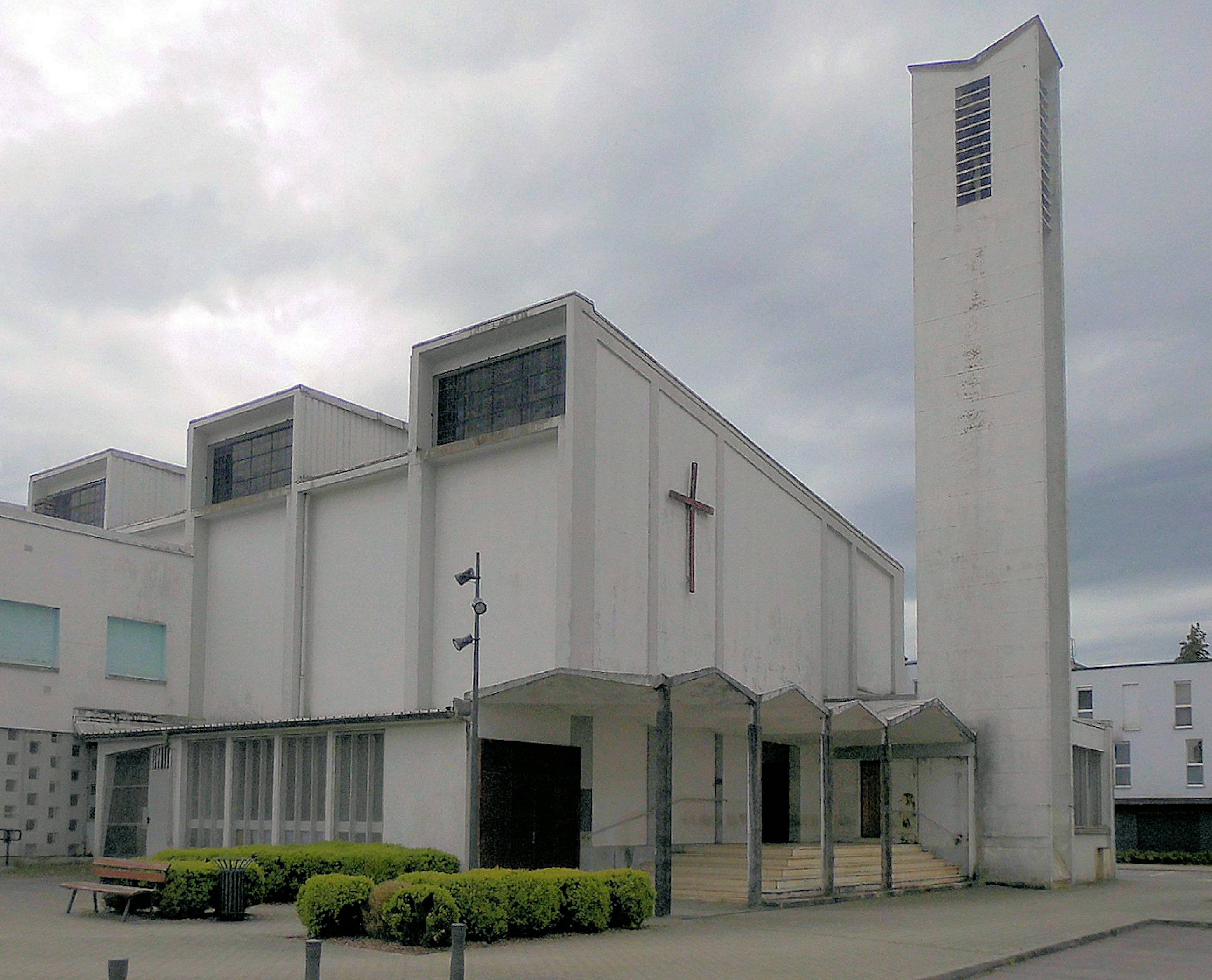 Photo de Église Sainte-Maria-Goretti de la Vierge