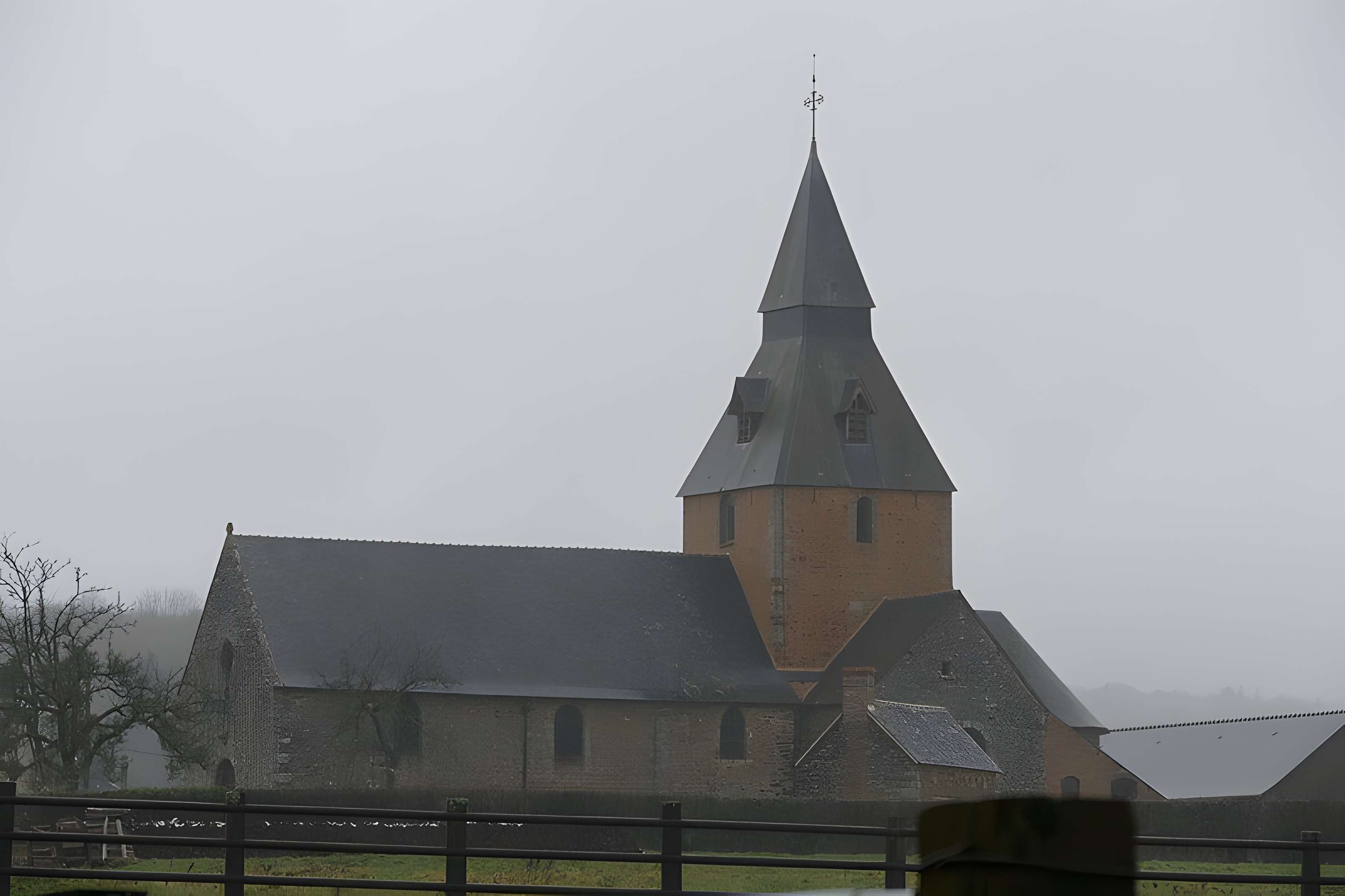 Église Saint-Pierre de La Roche-Mabile