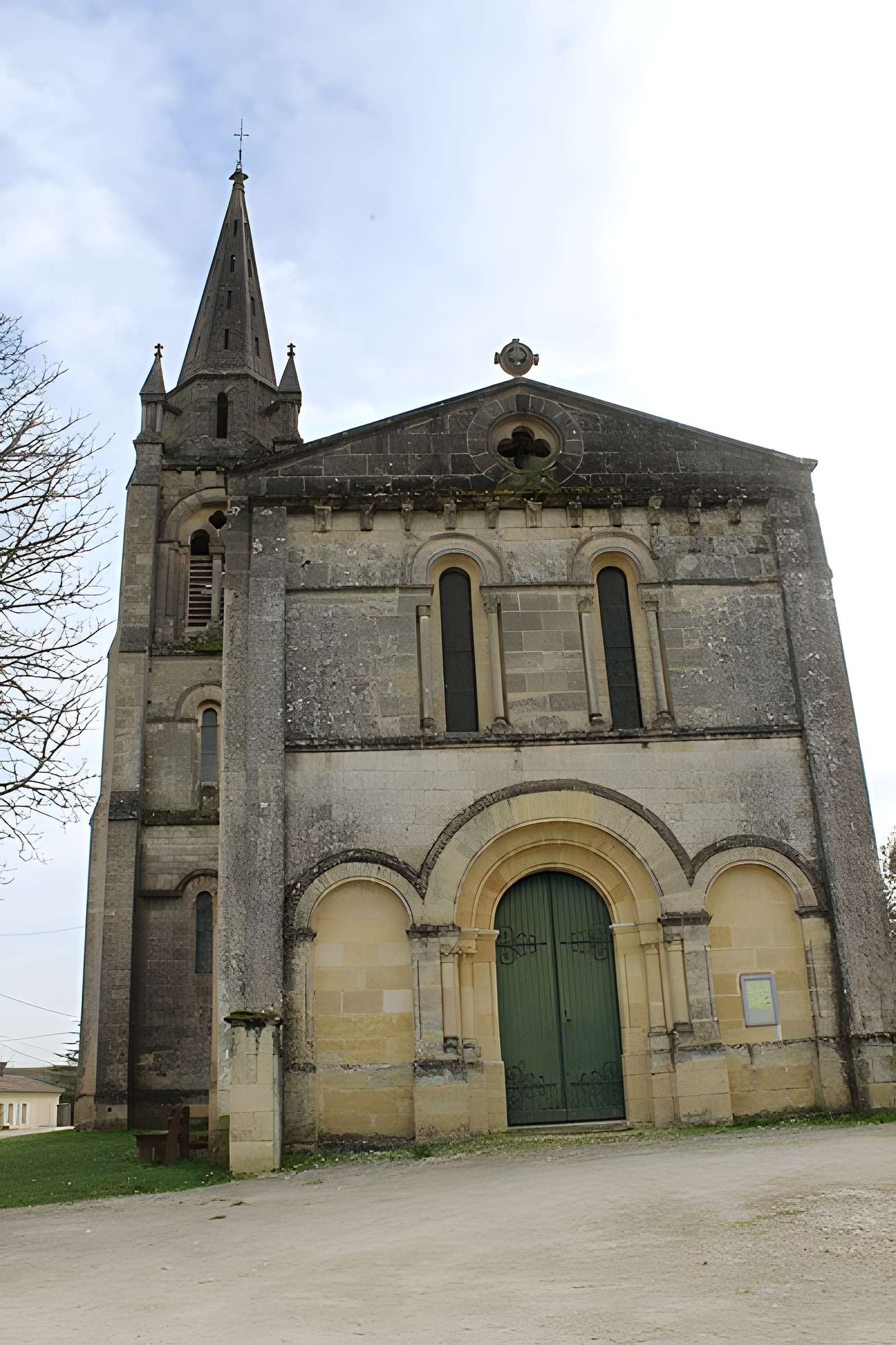 Église Saint-Pierre de Lansac