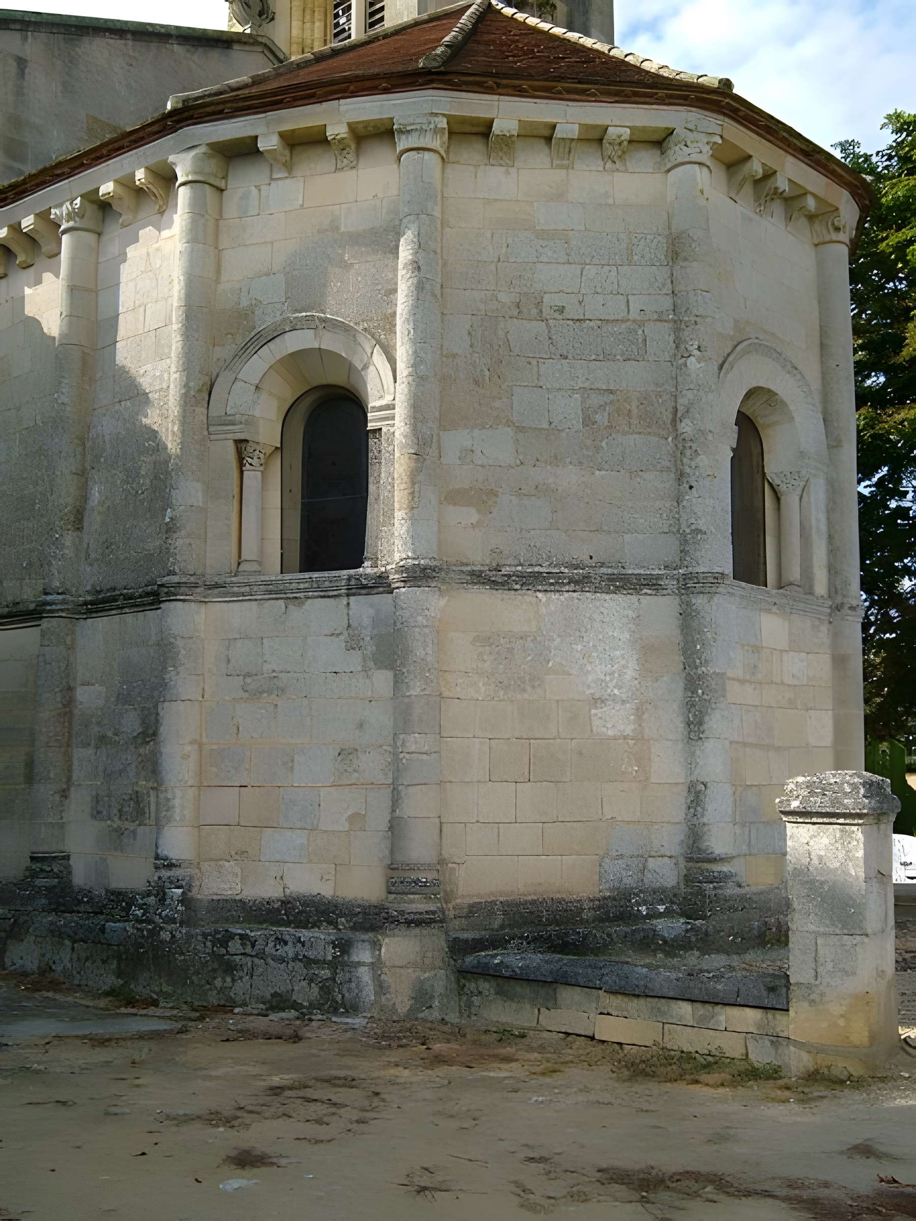 Église Saint-Pierre de Lansac 