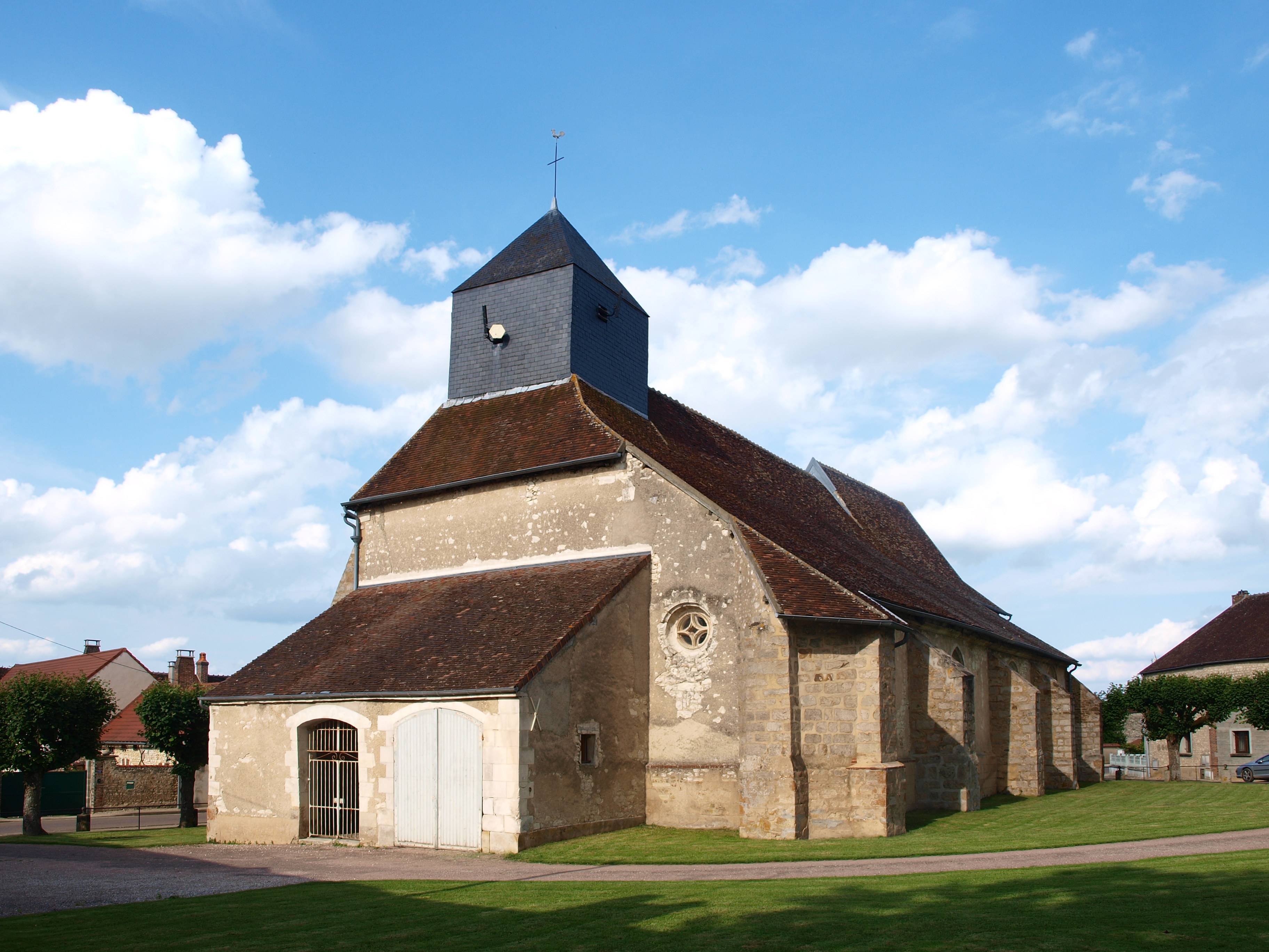 Photo de Church of Saint Martin of Champlay