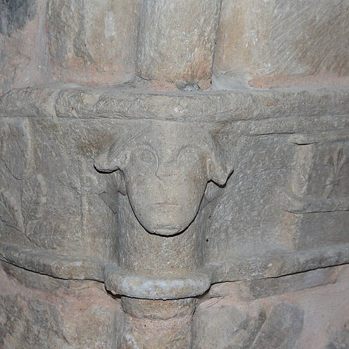 Photo de Église Saint-Pierre de Lanuéjols