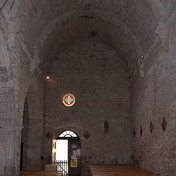 Église Saint-Pierre de Lanuéjols
