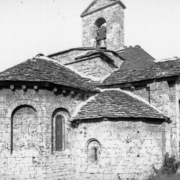 Église Saint-Pierre de Lanuéjols