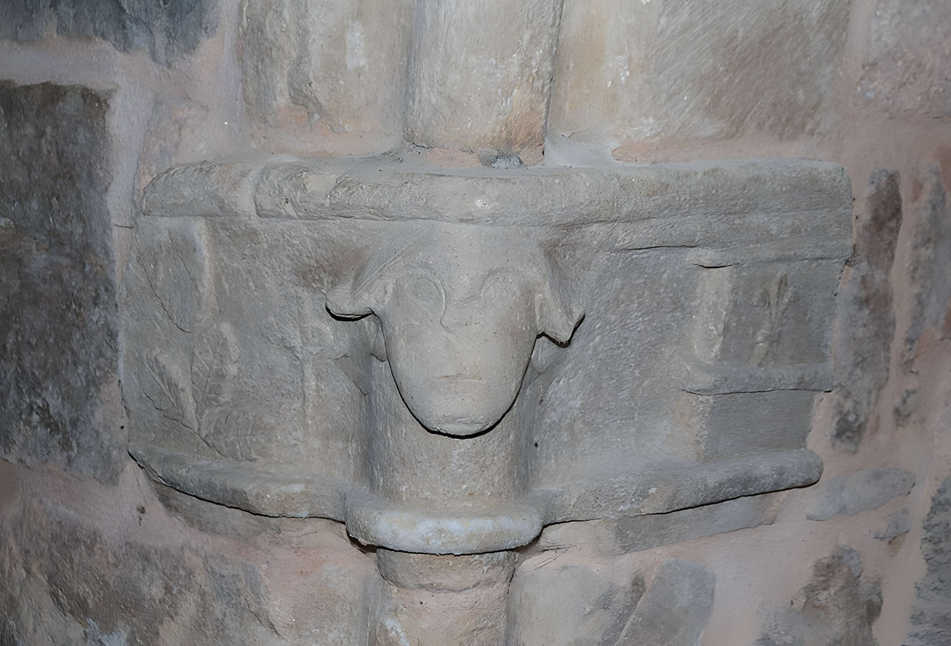 Église Saint-Pierre de Lanuéjols