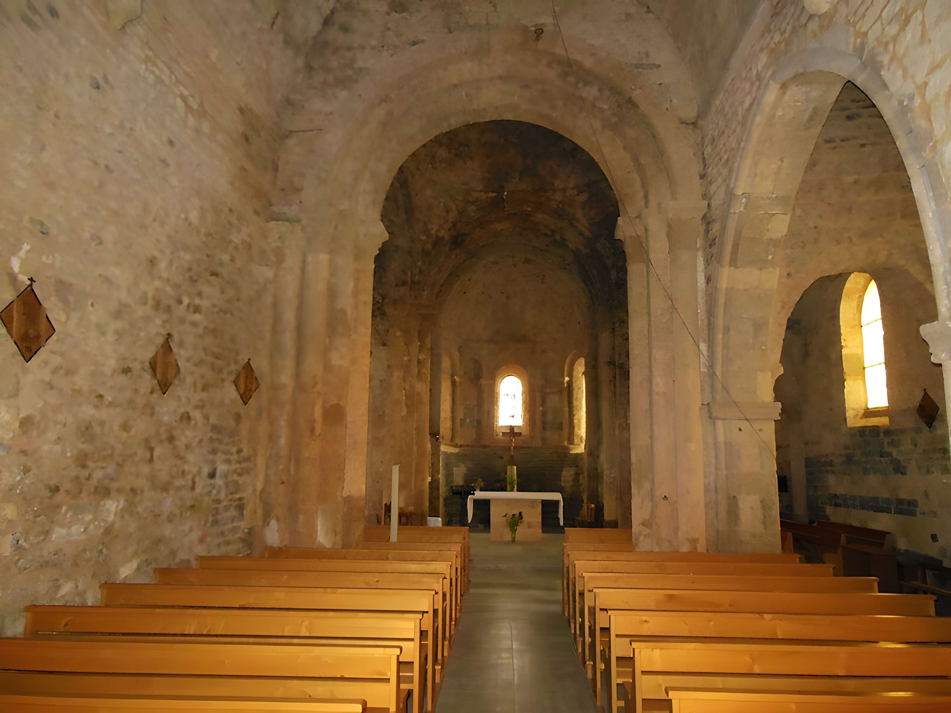 Église Saint-Pierre de Lanuéjols