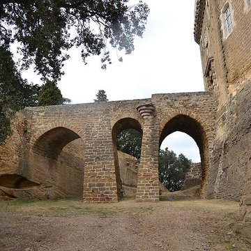 Château de Suze-la-Rousse