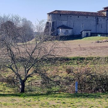 Église Saint-Pierre de Lesgor