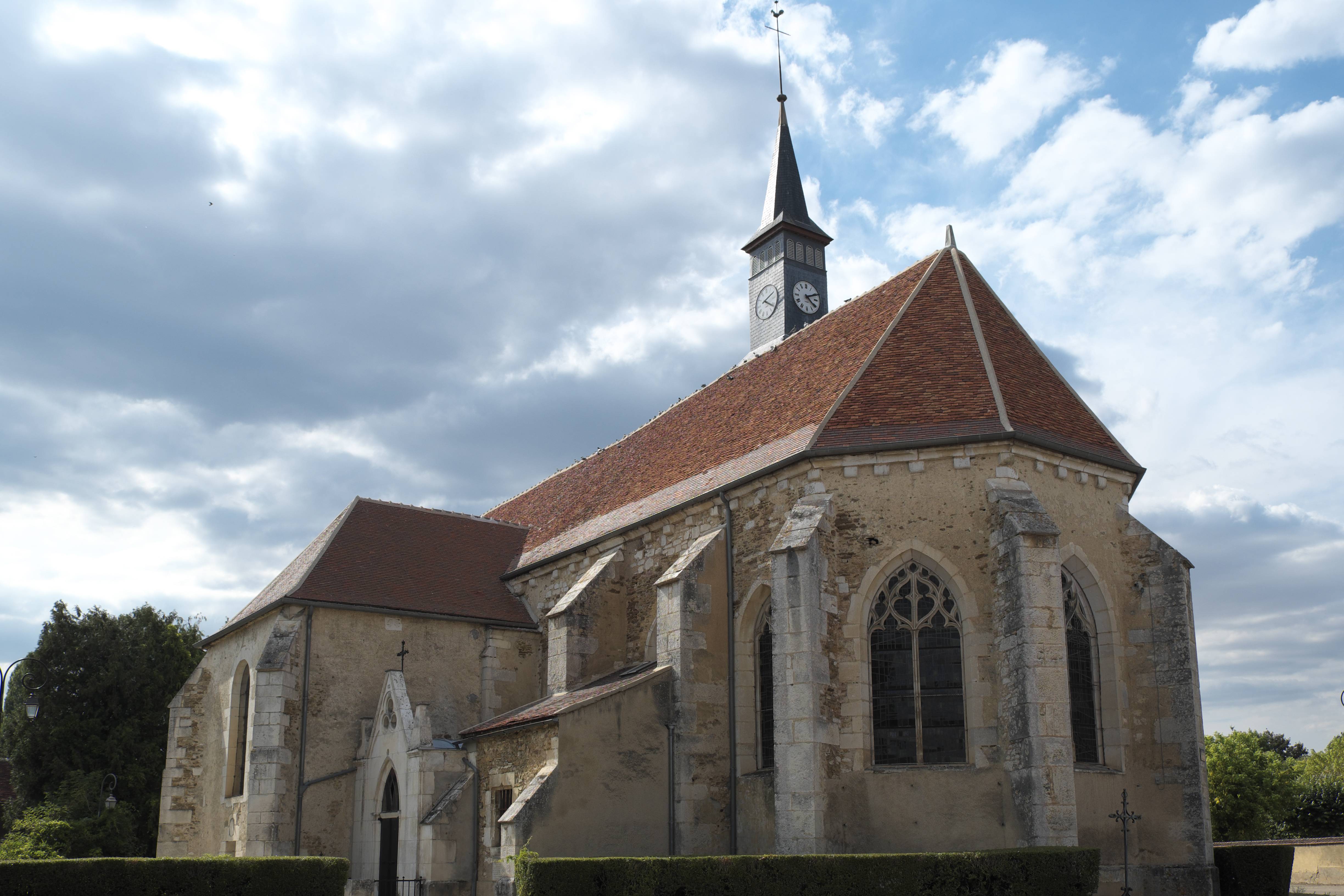 Photo de Chiesa di Saint-Léger di Flogny-la-Chapelle