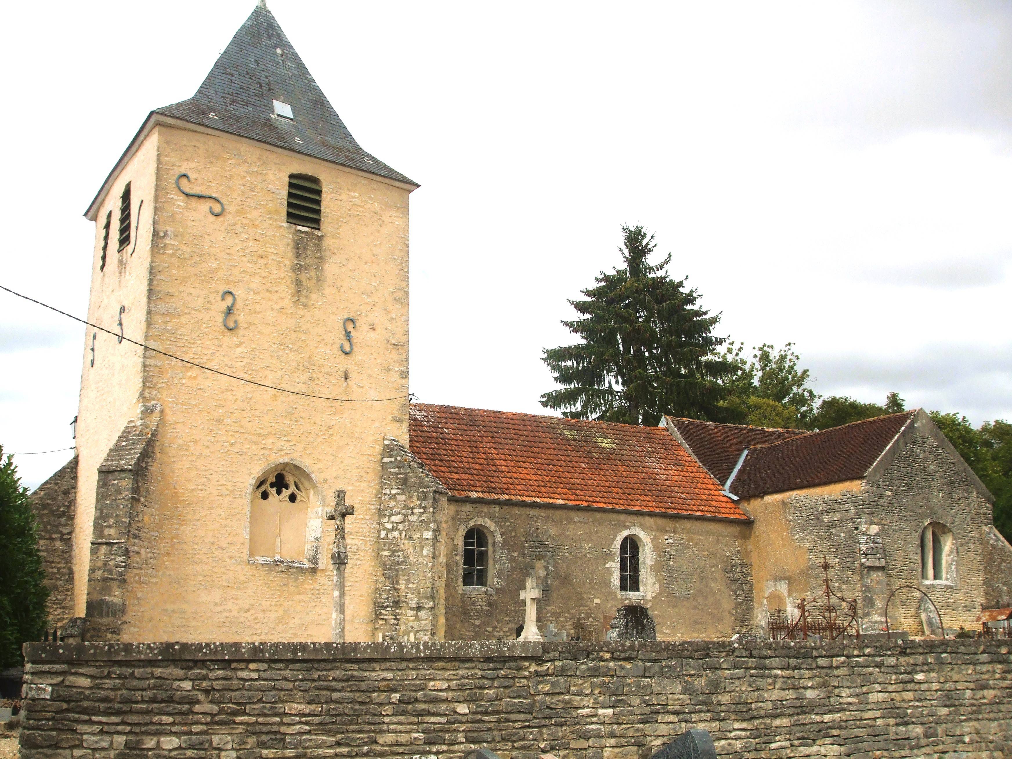 Photo de 圣马梅斯-德弗雷斯内教堂