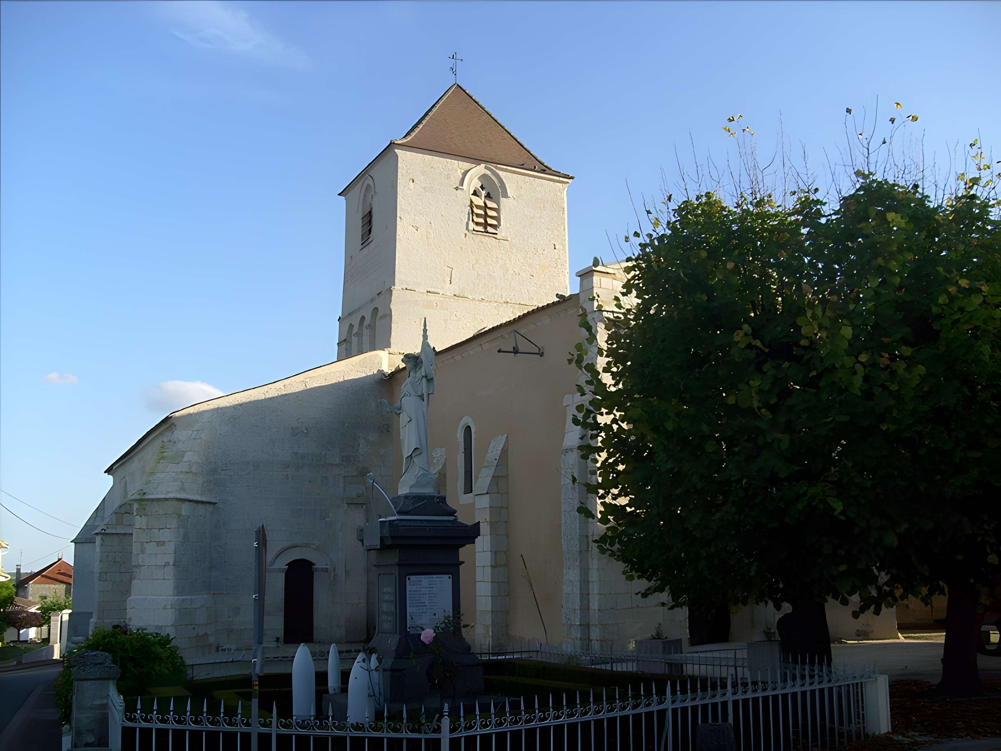 Église Saint-Pierre de Lorignac