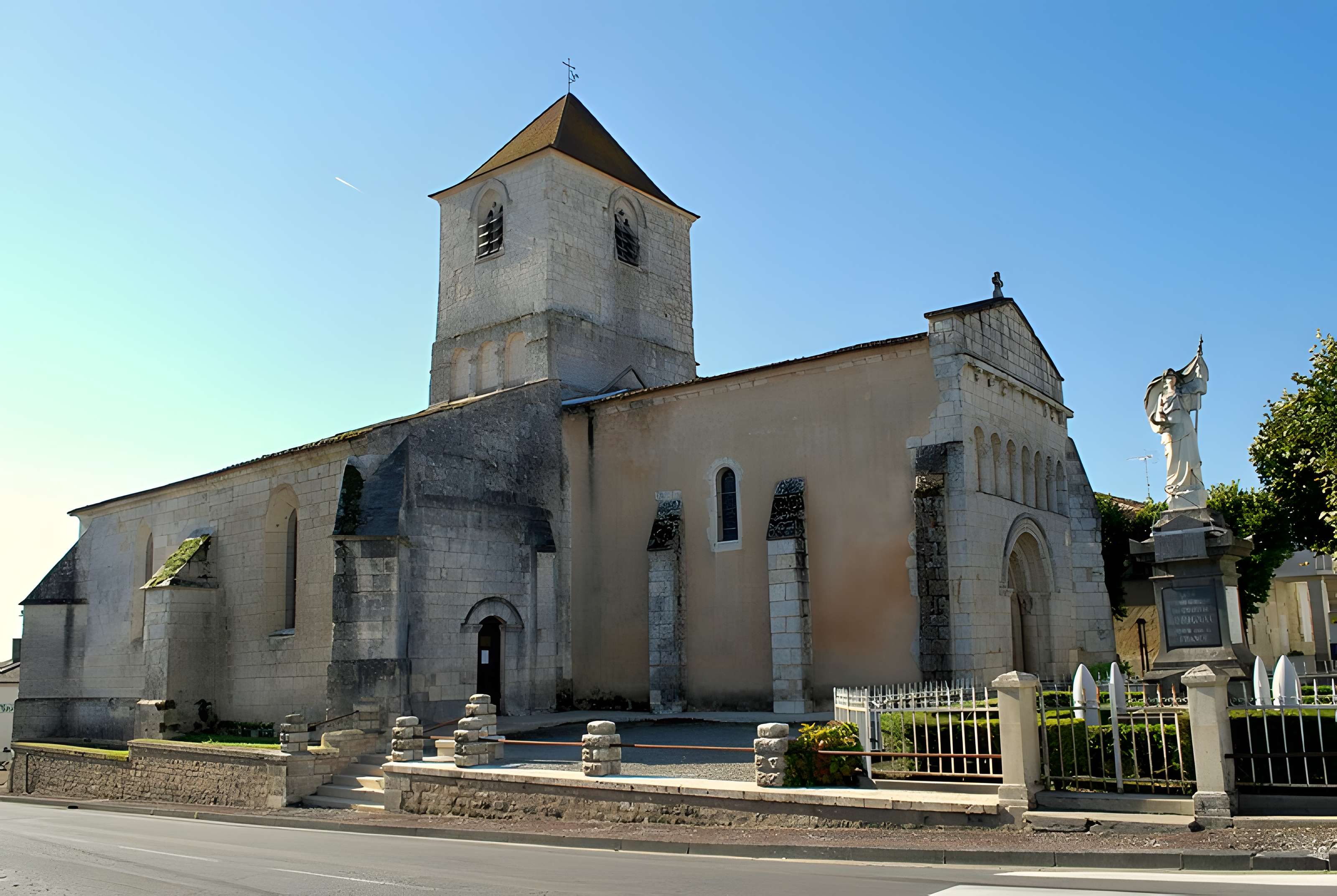 Église Saint-Pierre de Lorignac