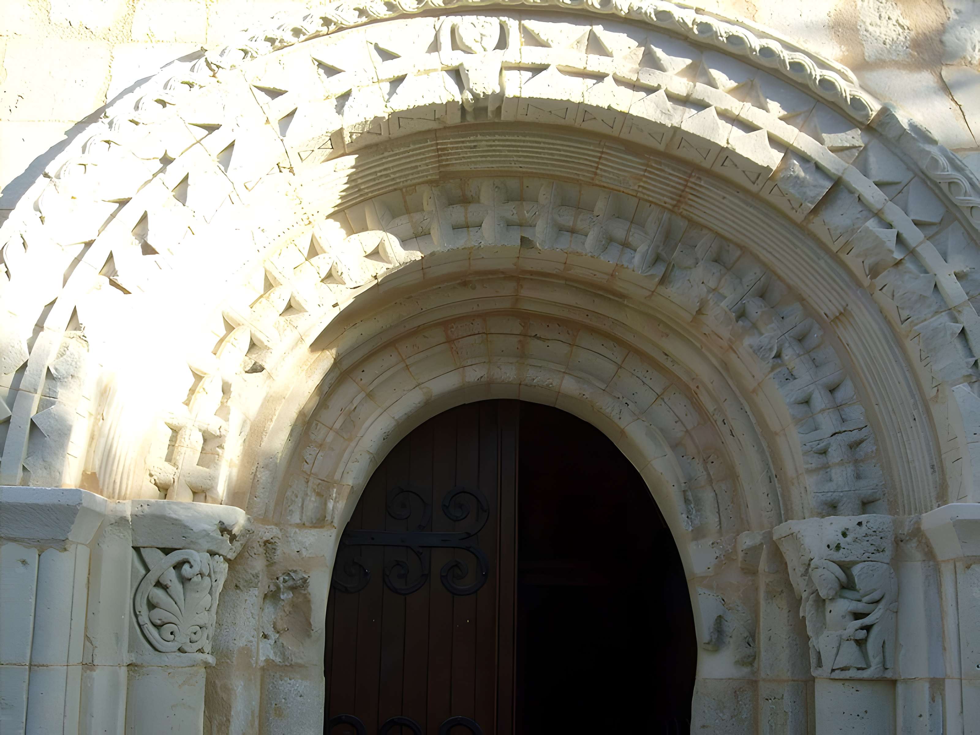 Église Saint-Pierre de Lorignac