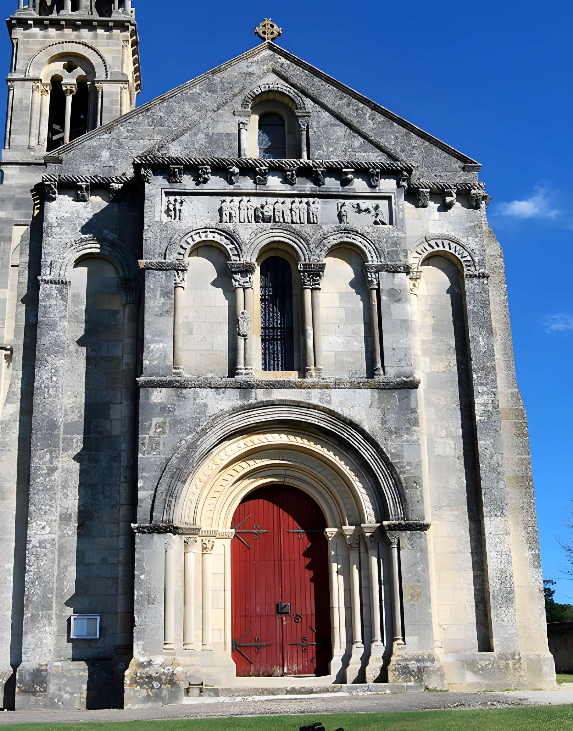 Église Saint-Pierre de Loupiac