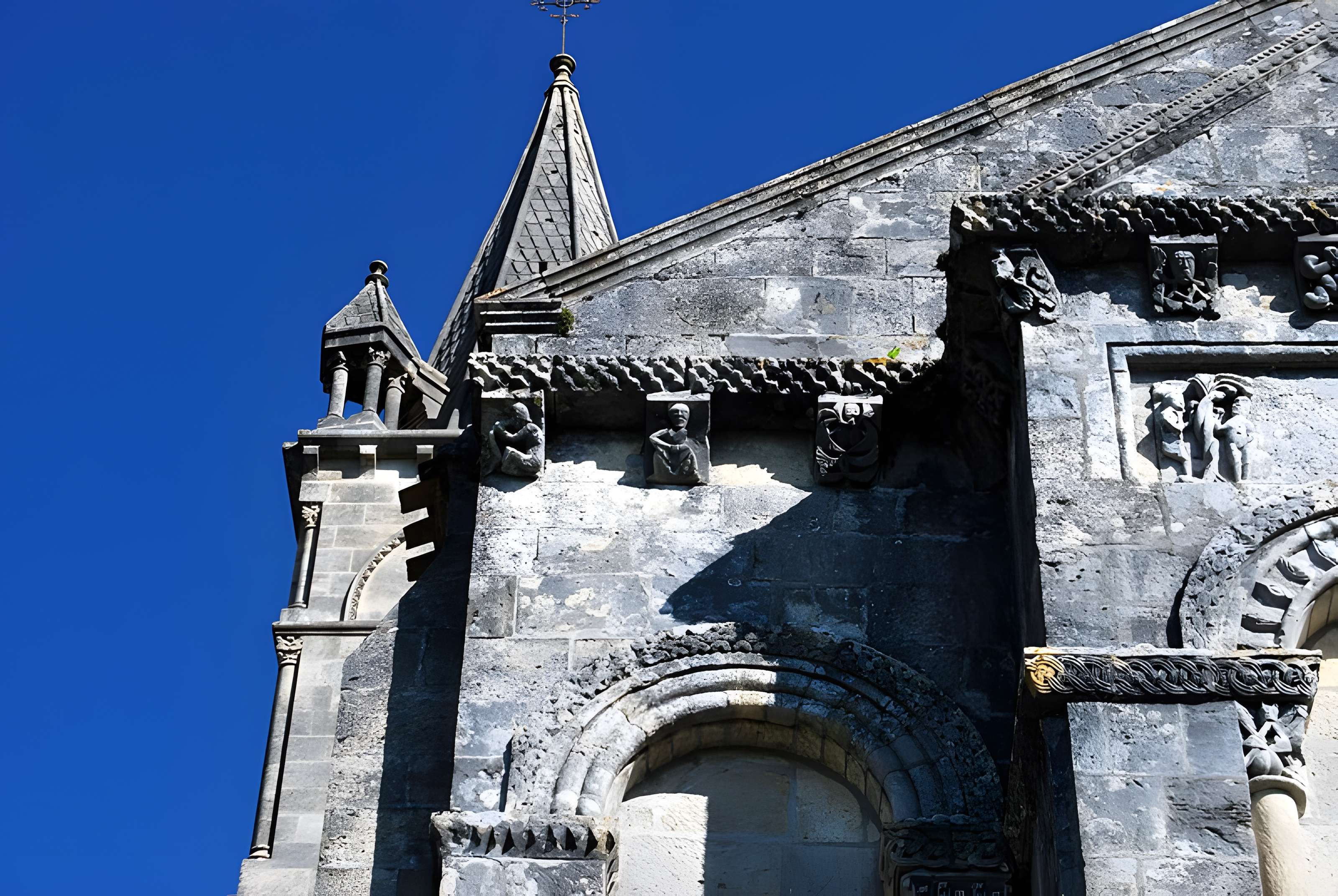 Église Saint-Pierre de Loupiac