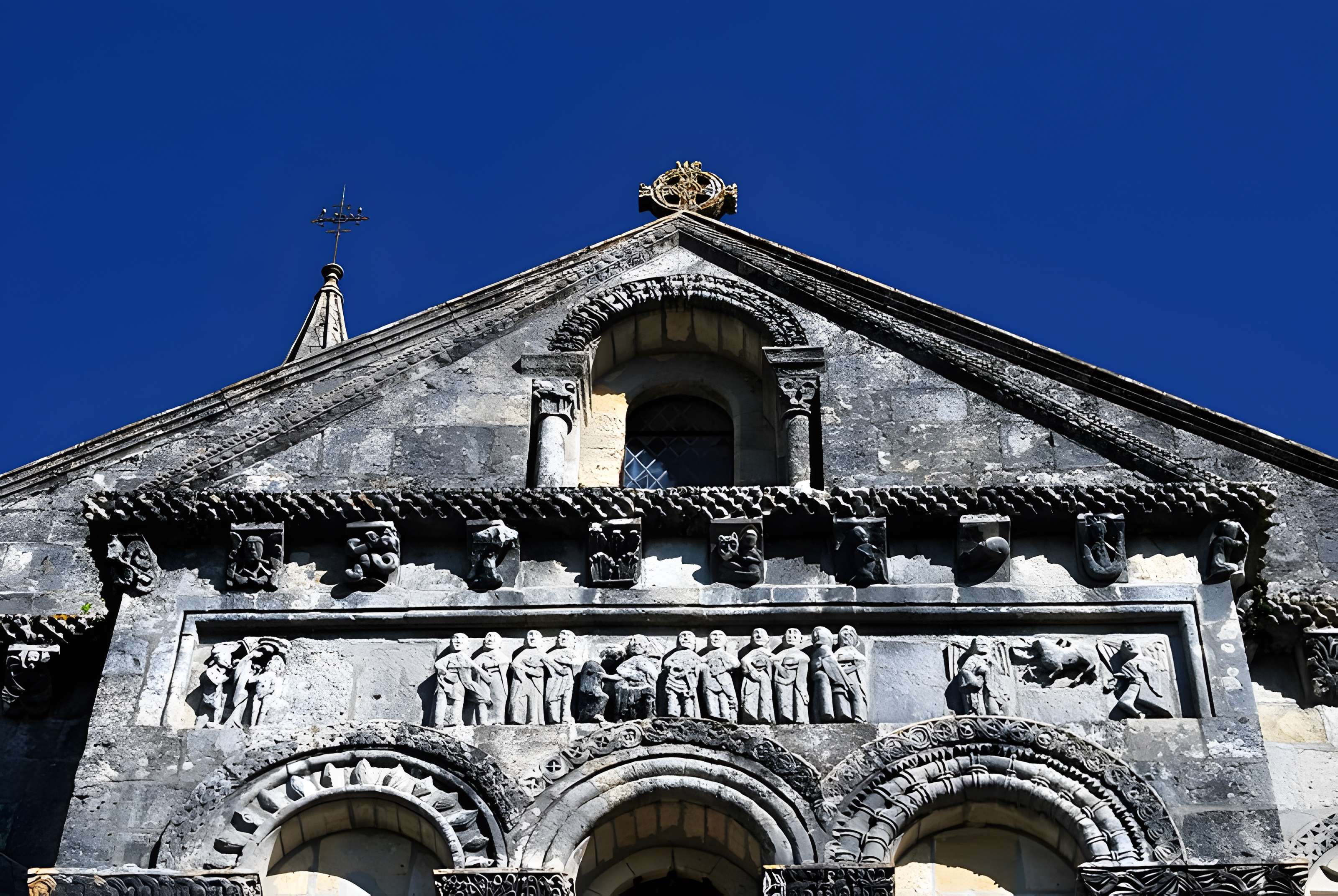 Église Saint-Pierre de Loupiac