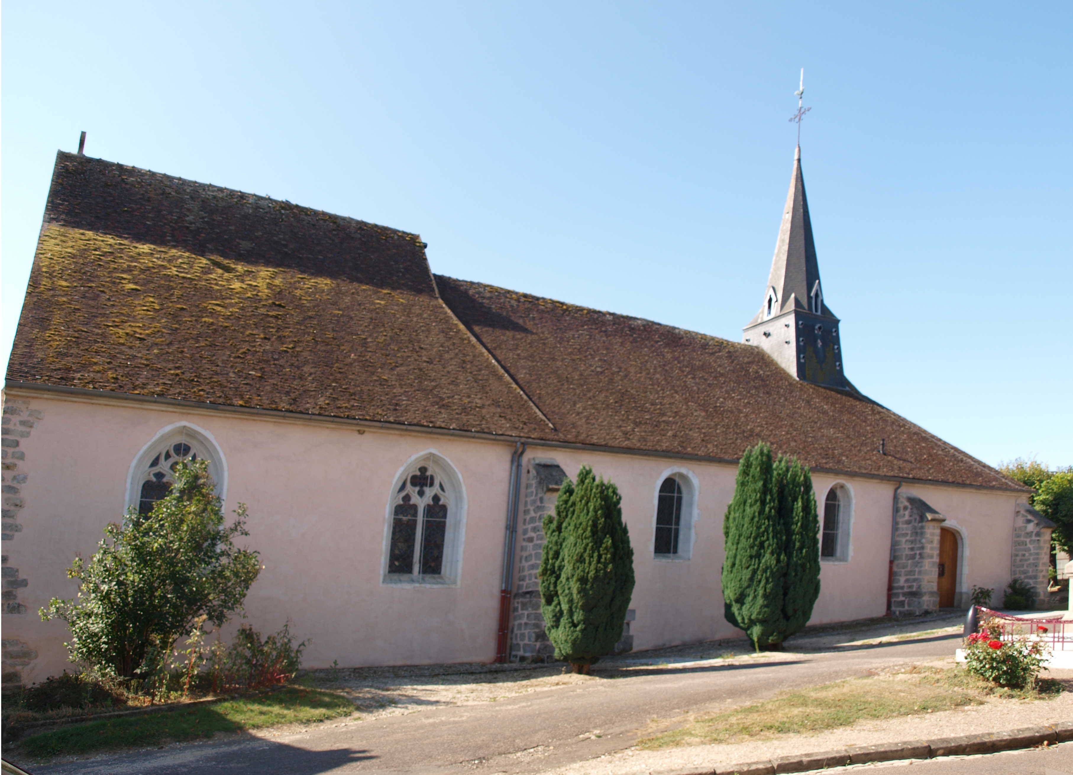 Photo de Chiesa Saint-Cyr-et-Sainte-Julitte di La Celle-Saint-Cyr