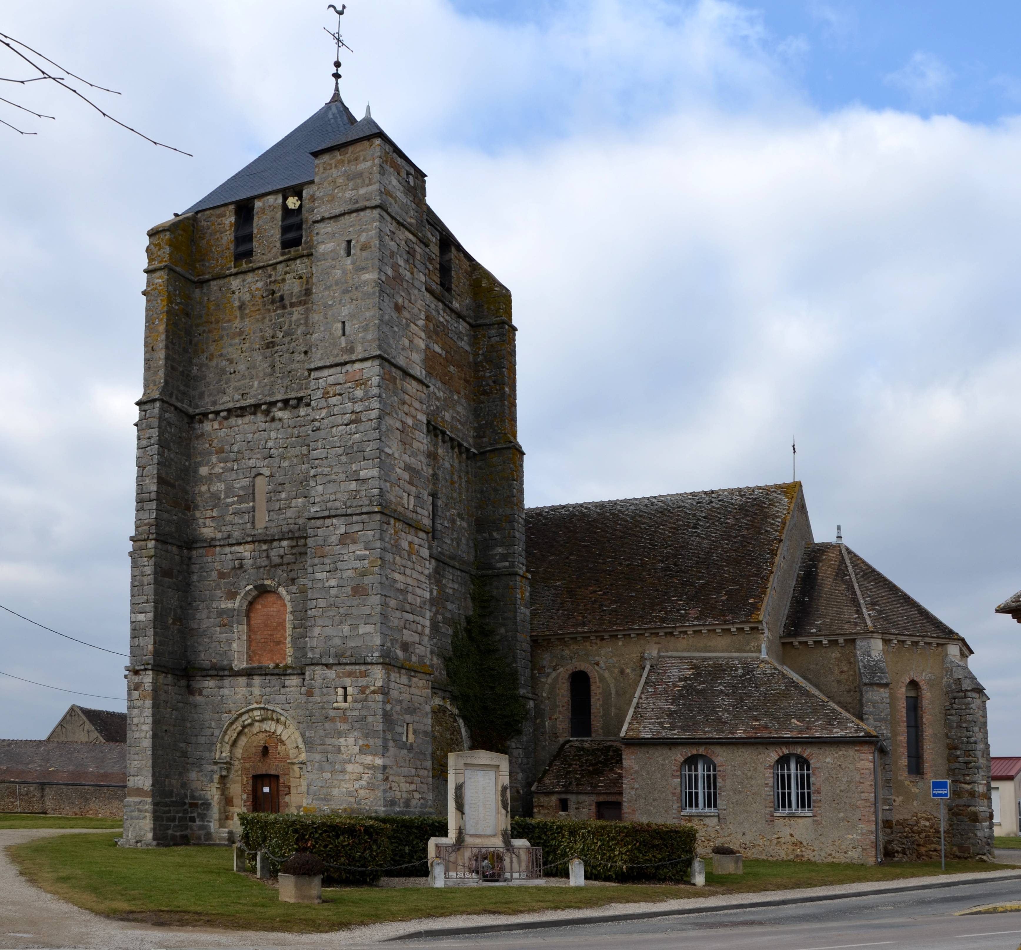 Photo de Collégiale Sainte-Madeleine de Lixy