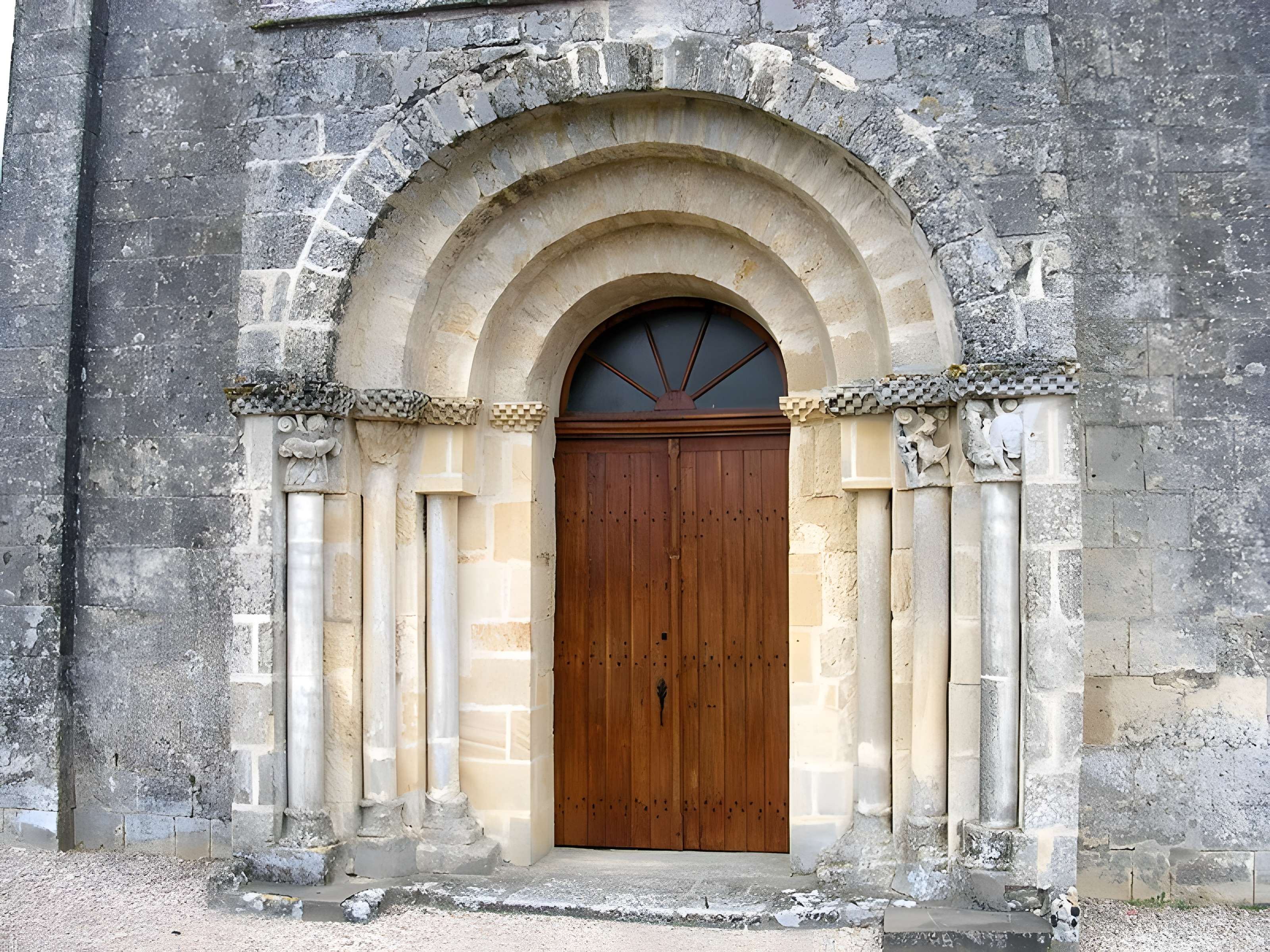 Église Saint-Pierre de Martres