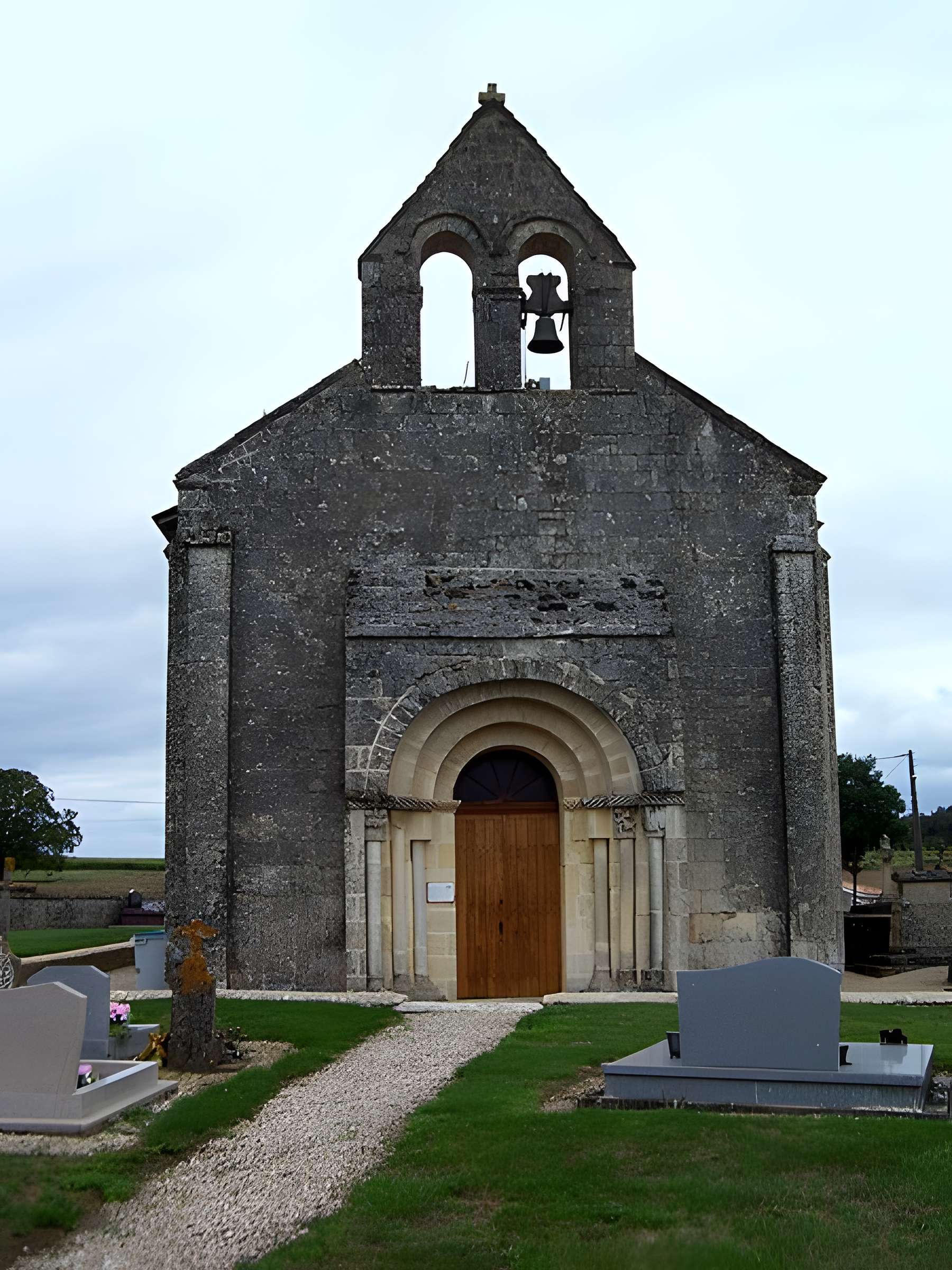 Église Saint-Pierre de Martres