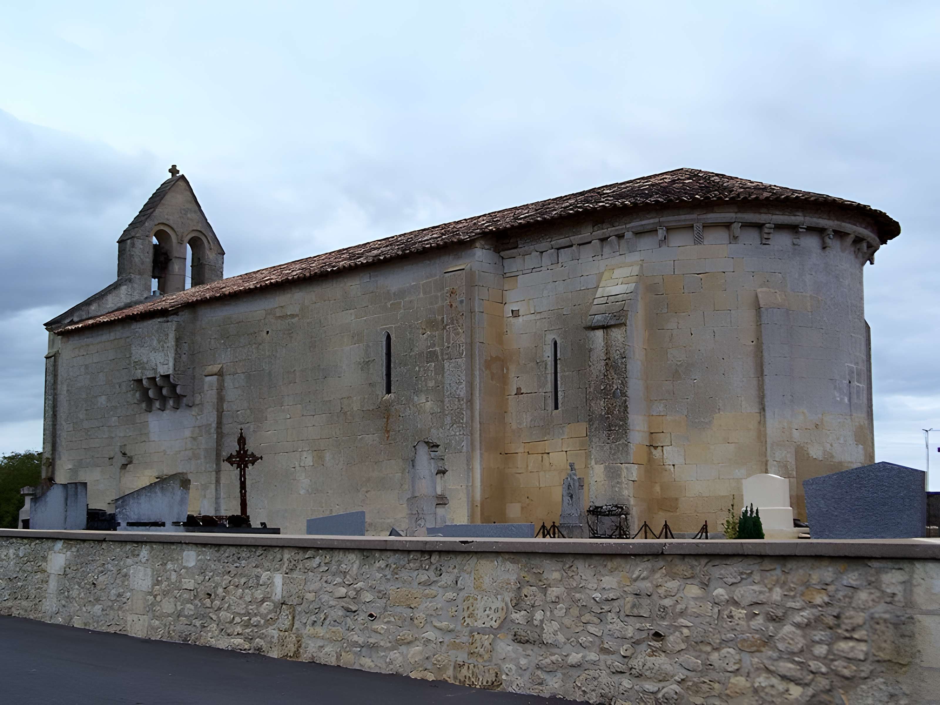 Église Saint-Pierre de Martres