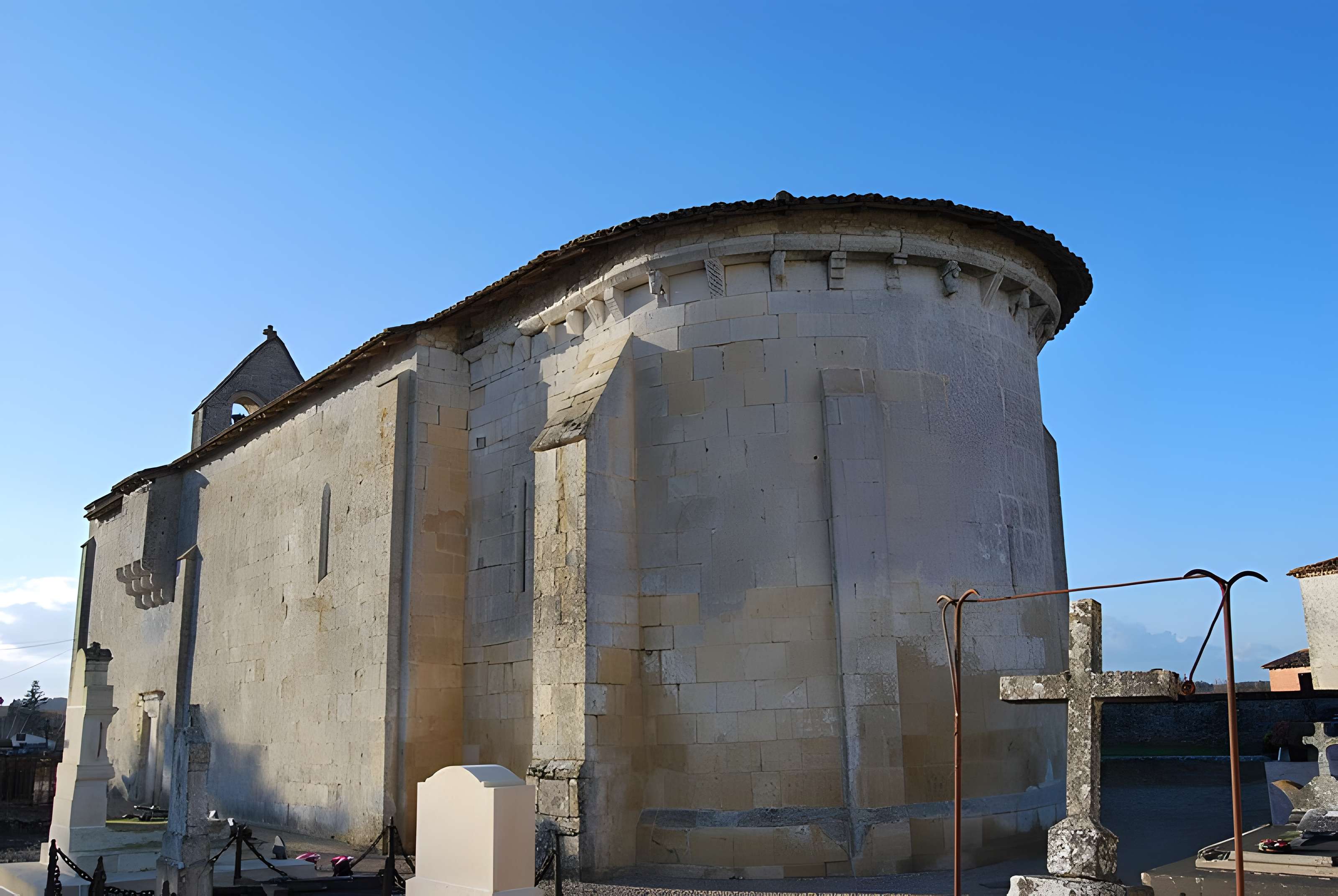 Église Saint-Pierre de Martres