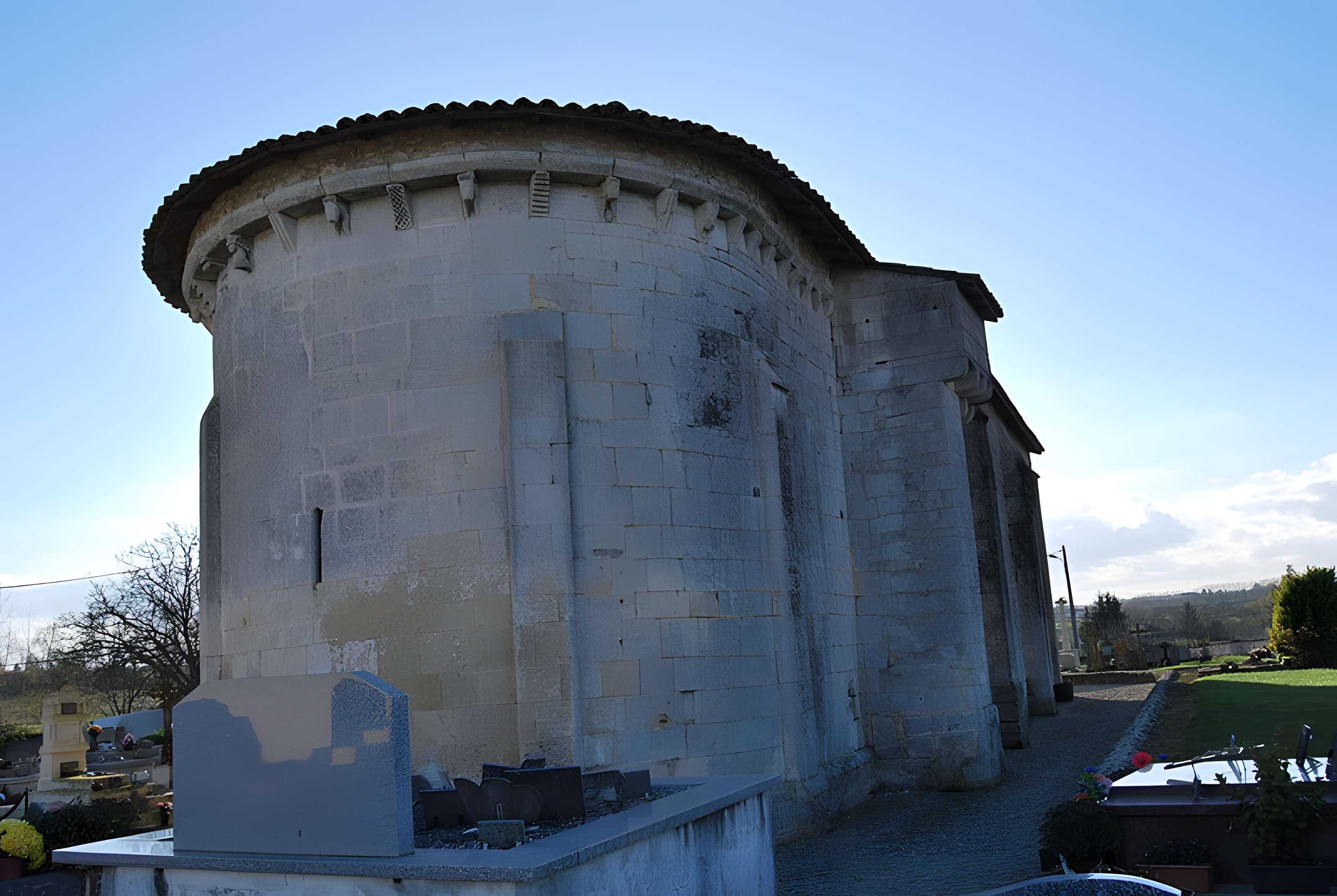 Église Saint-Pierre de Martres