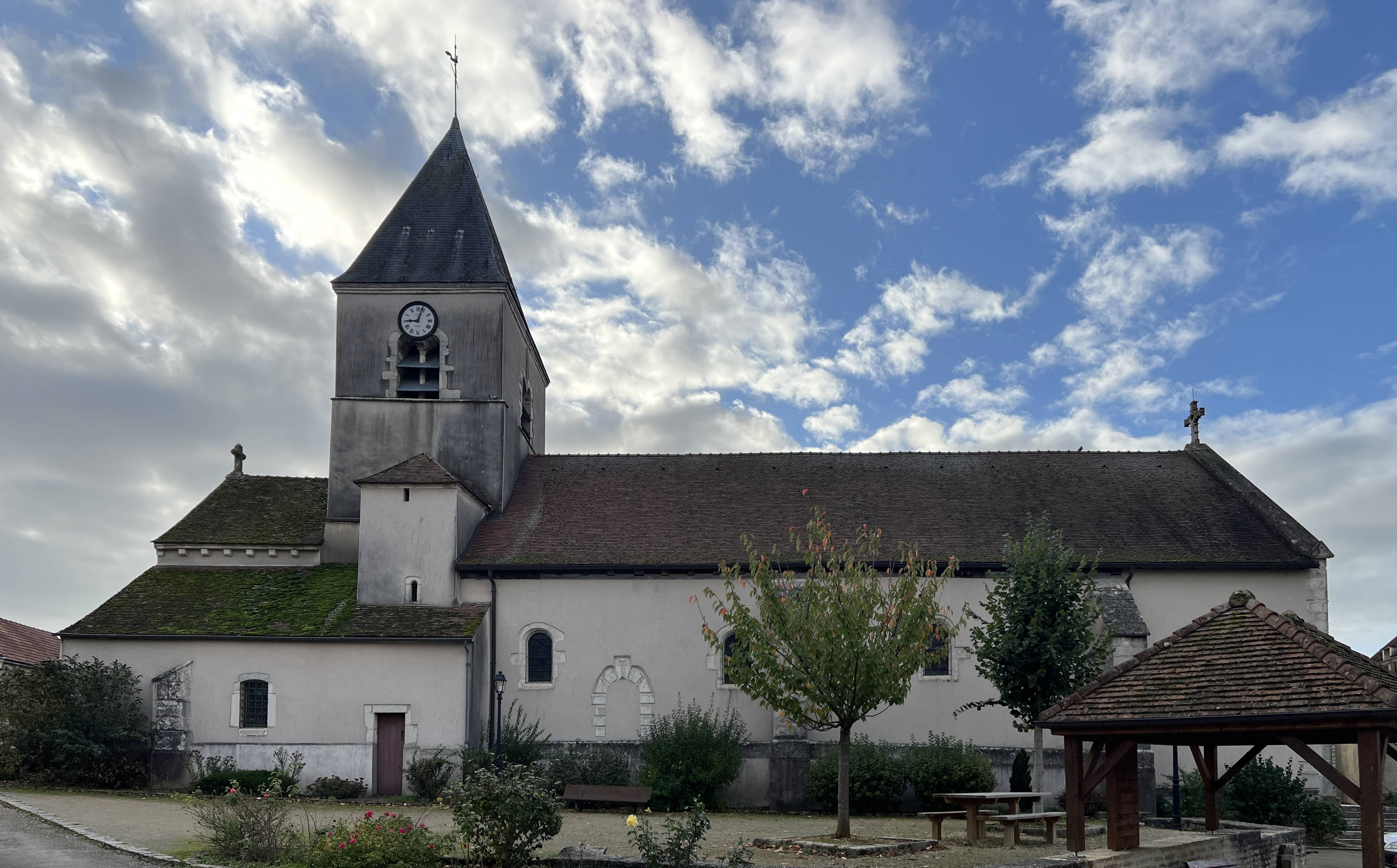 Photo de Iglesia de San Lorenzo de Môlay