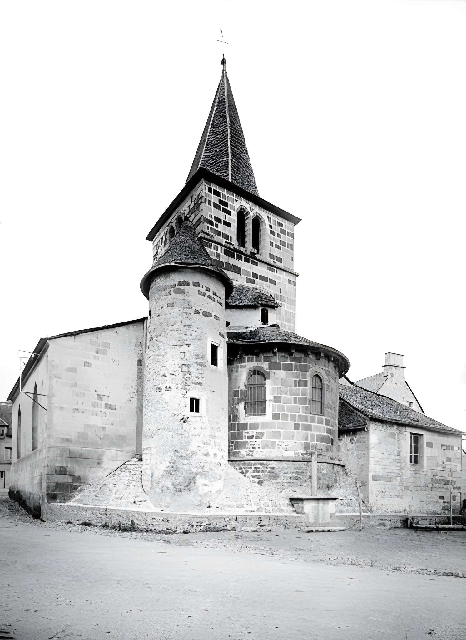 Église Saint-Pierre de Menet