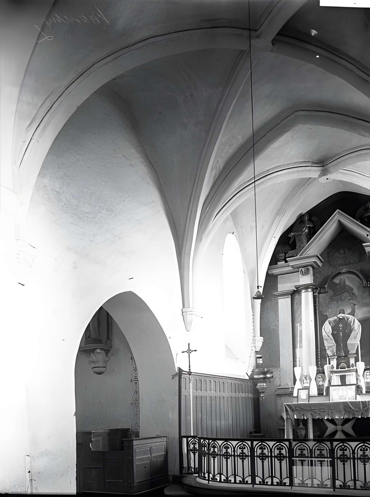 Église Saint-Pierre de Monchy-Lagache