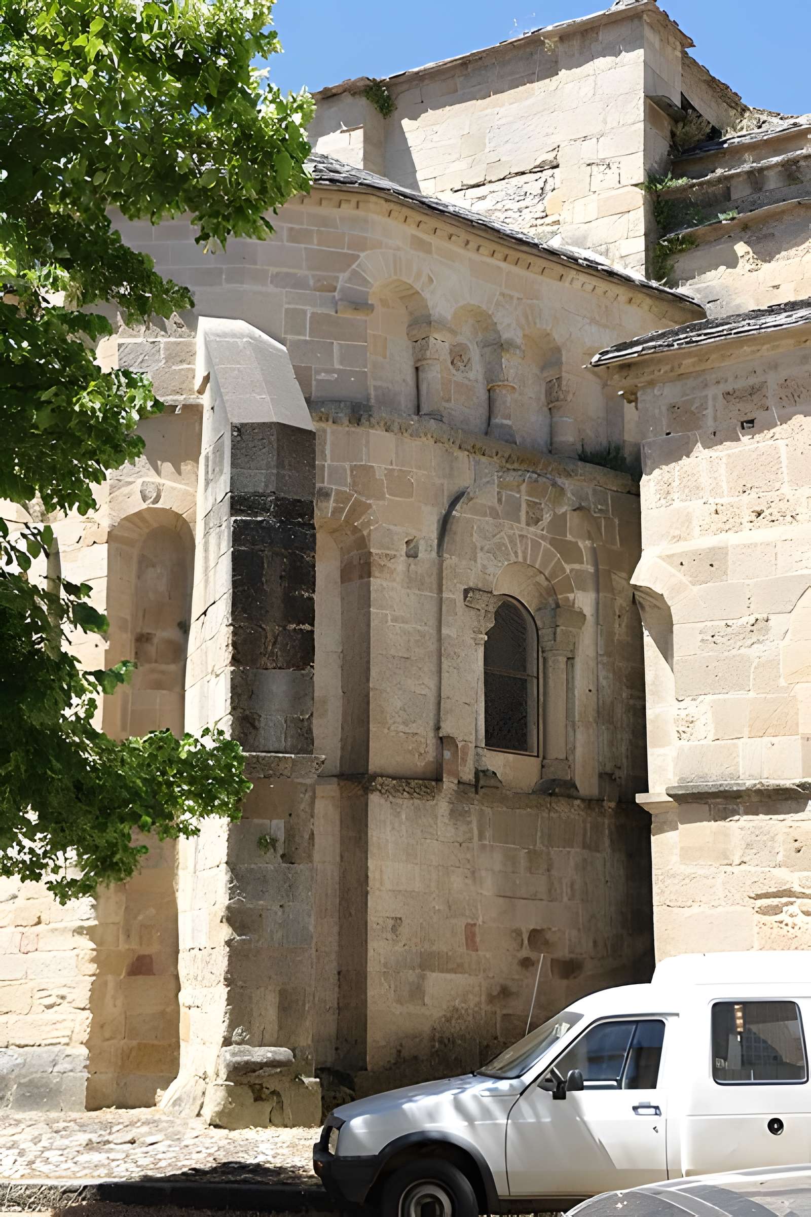 Église Saint-Pierre de Nant