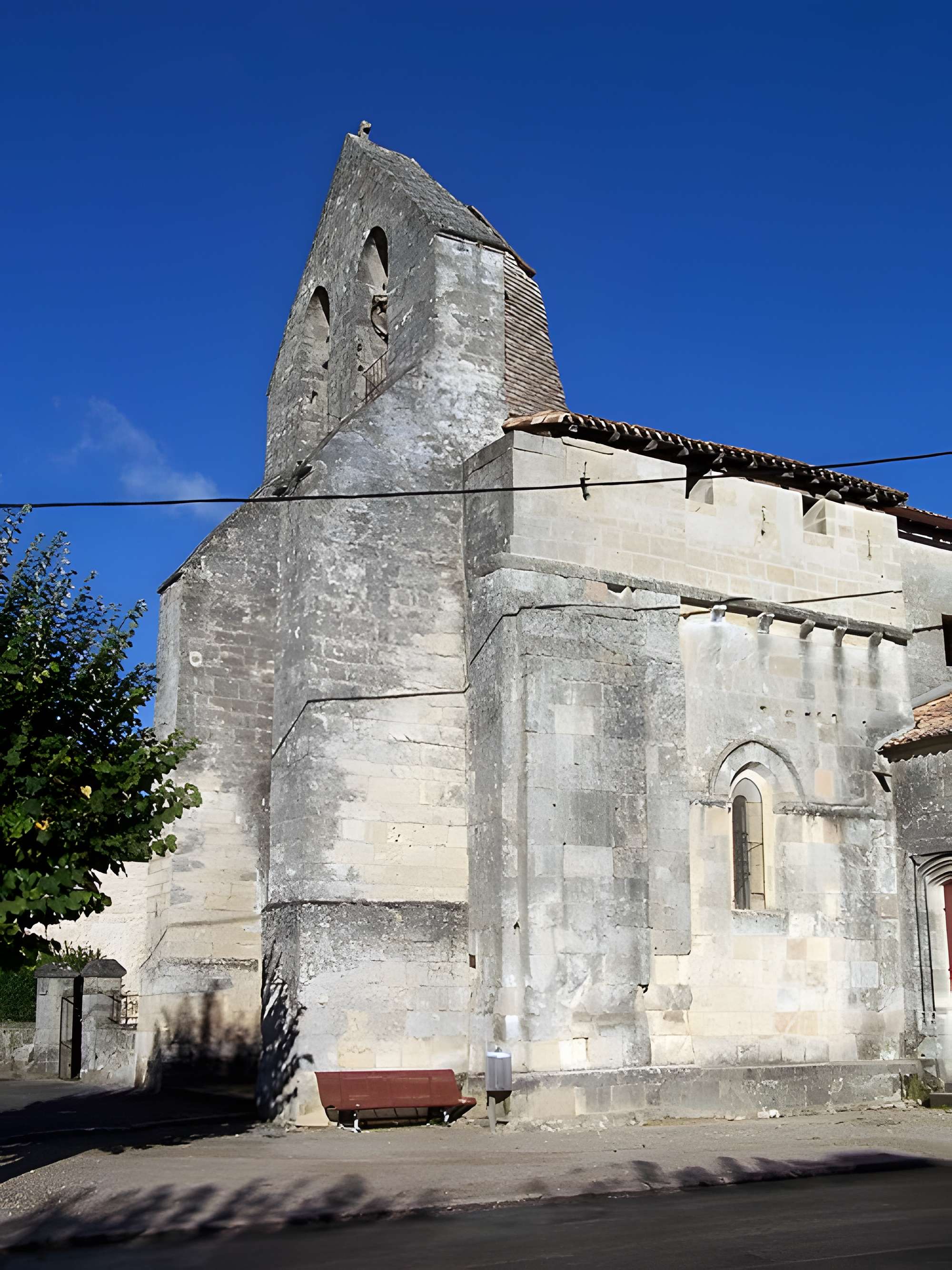 Église Saint-Pierre de Naujan-et-Postiac