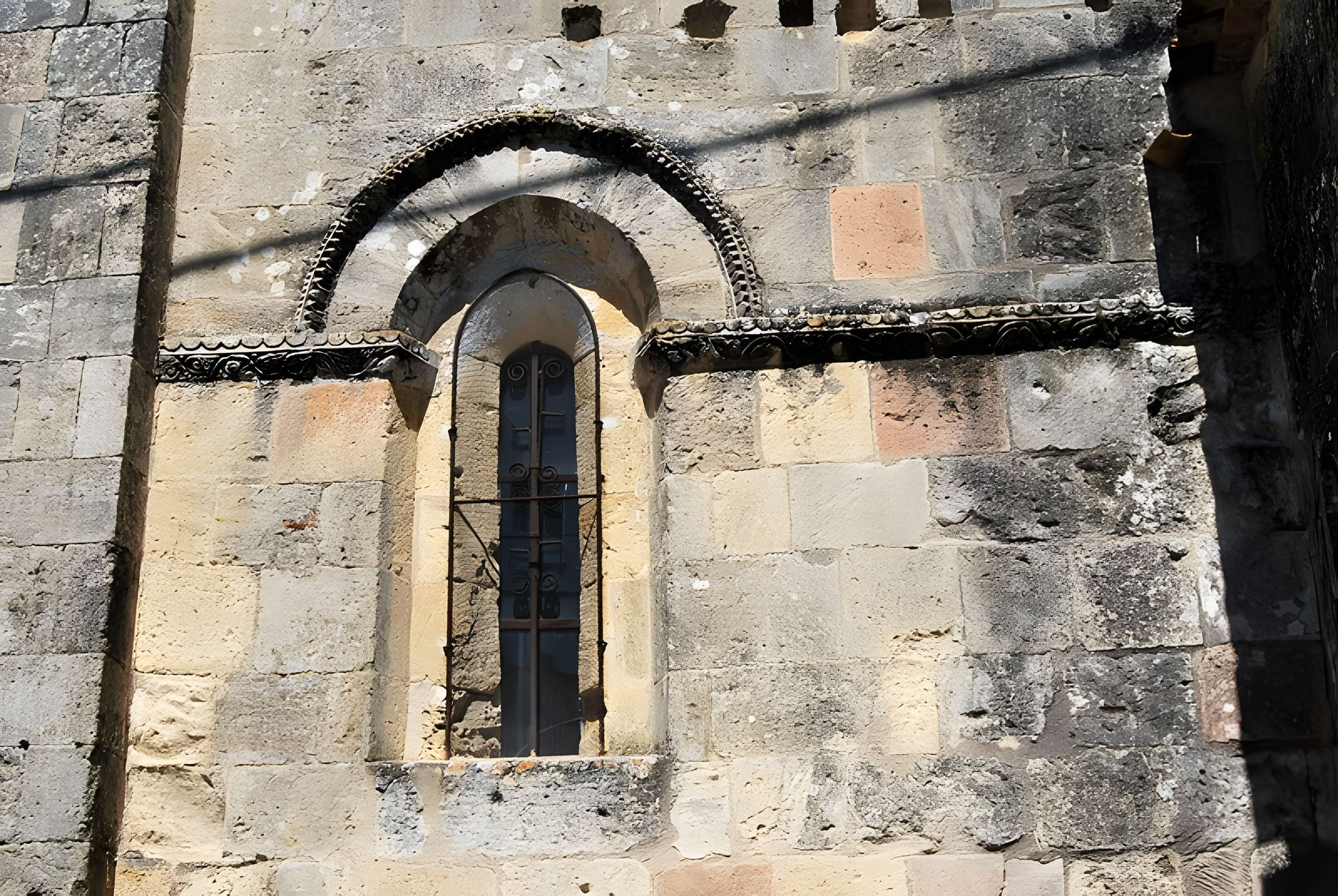 Église Saint-Pierre de Naujan-et-Postiac