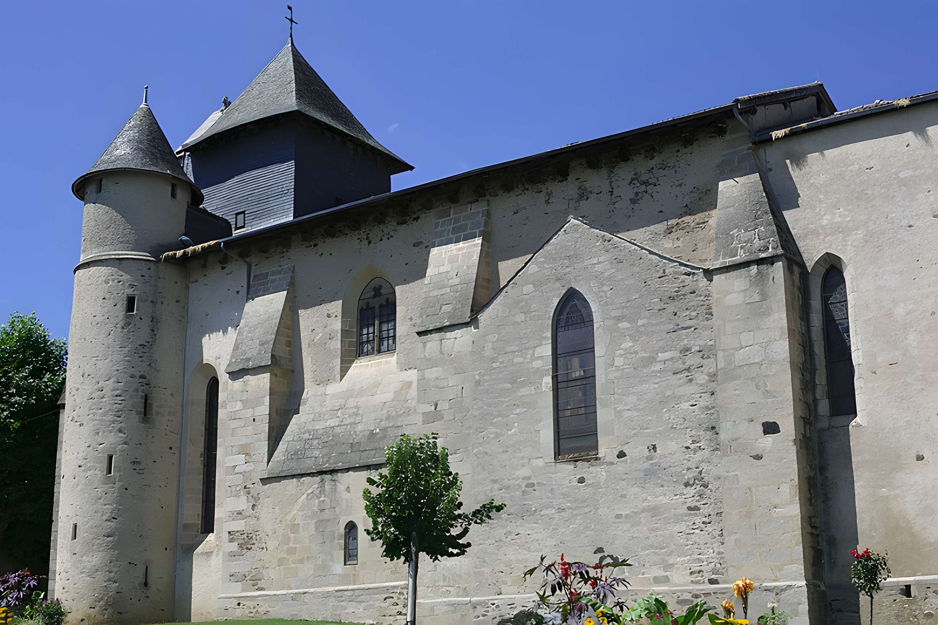 Église Saint-Pierre de Naves