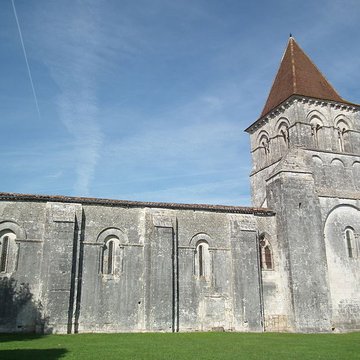 eglise saint pierre de neuillac